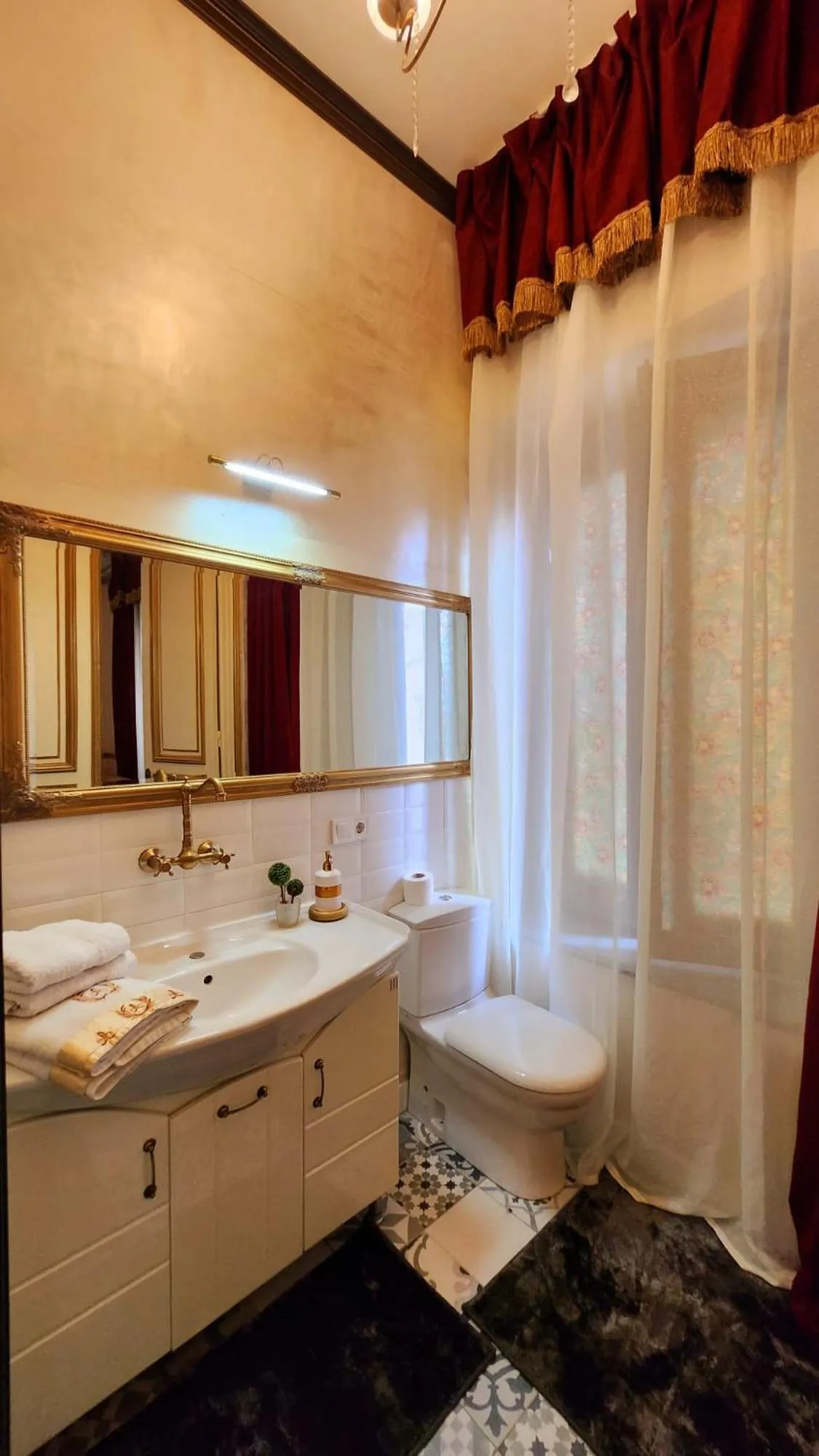 NF Palace Old City Bucharest