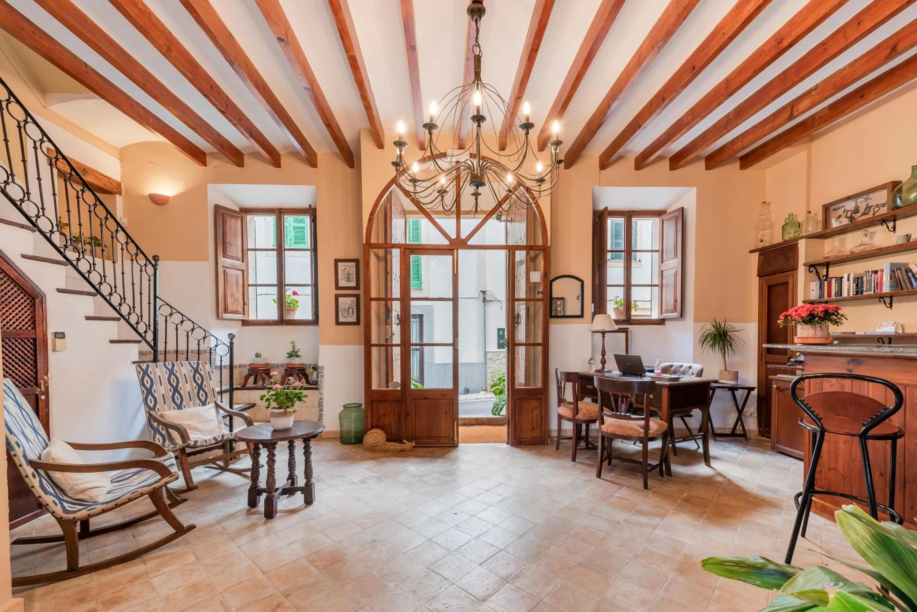 Lobby or reception in Hotel D´Interior Ca Mado Paula