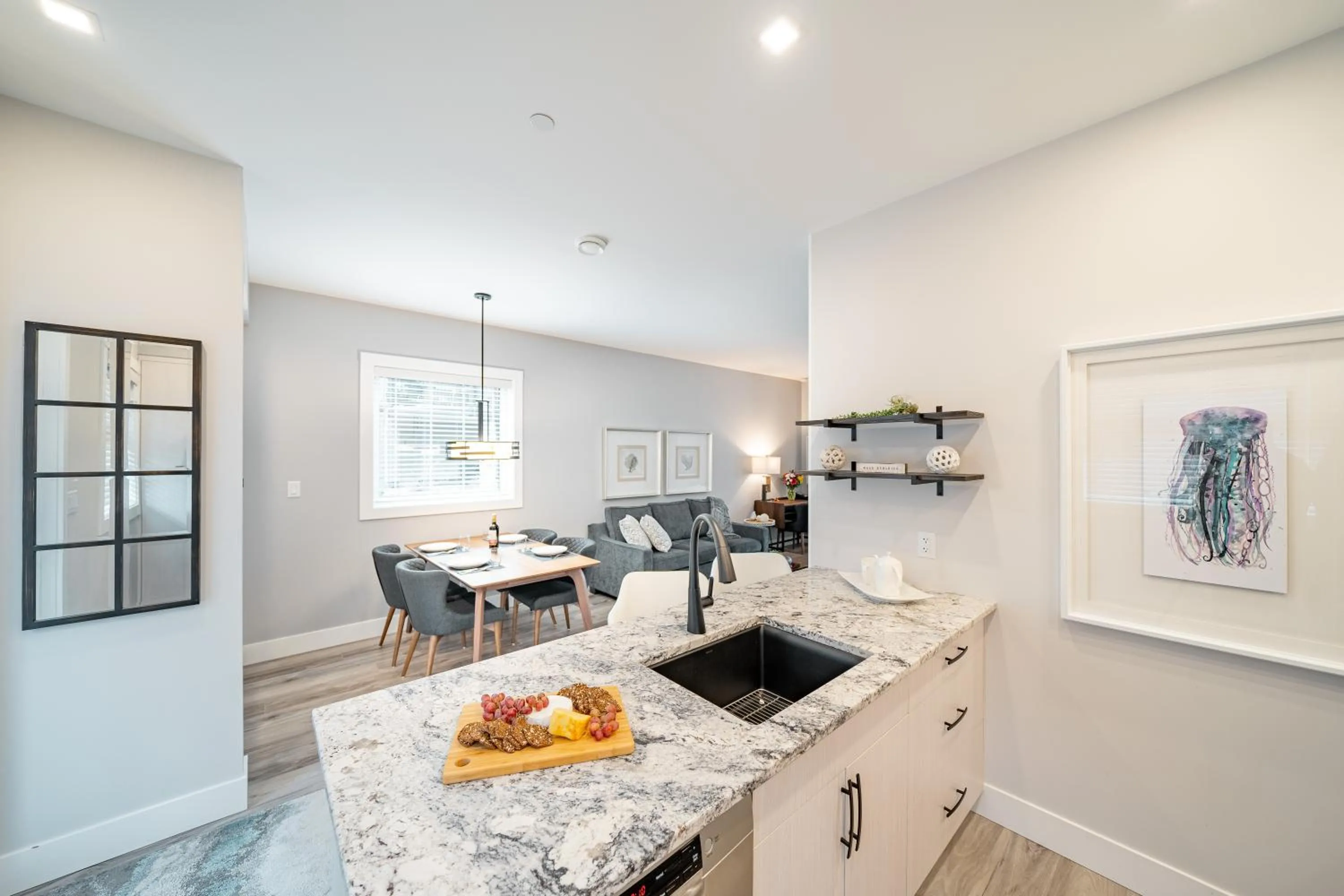 kitchen in Sunrise Ridge Waterfront Resort