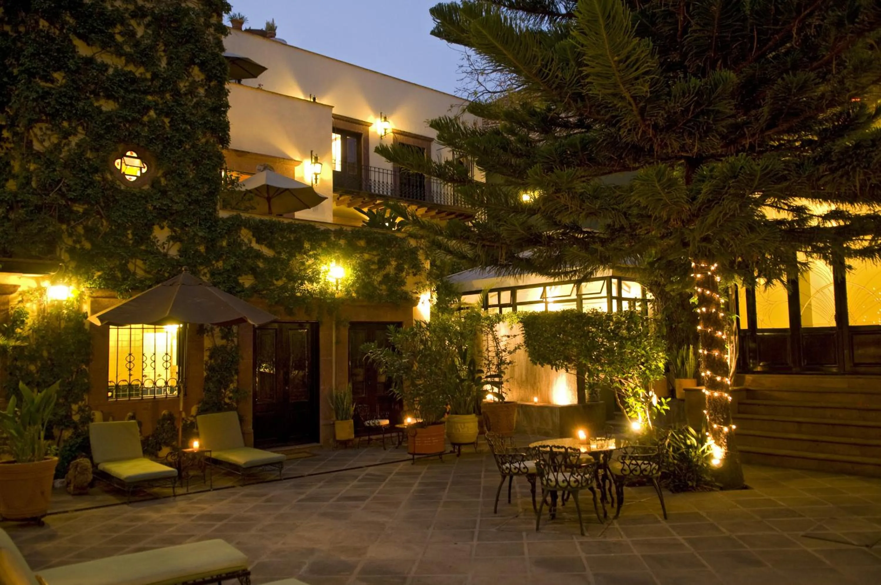 Restaurant/places to eat in Casalinda San Miguel