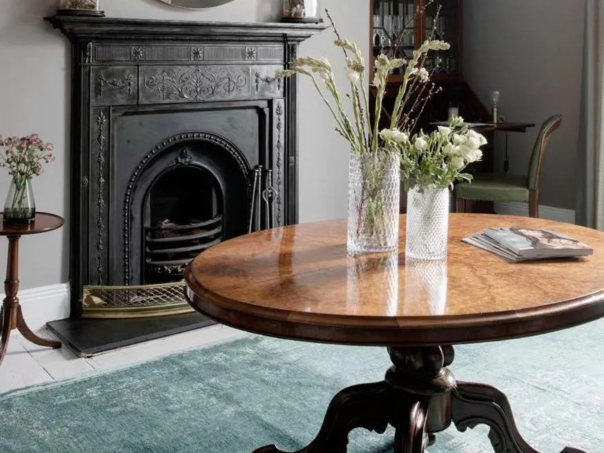 Living room in Pembroke Hall