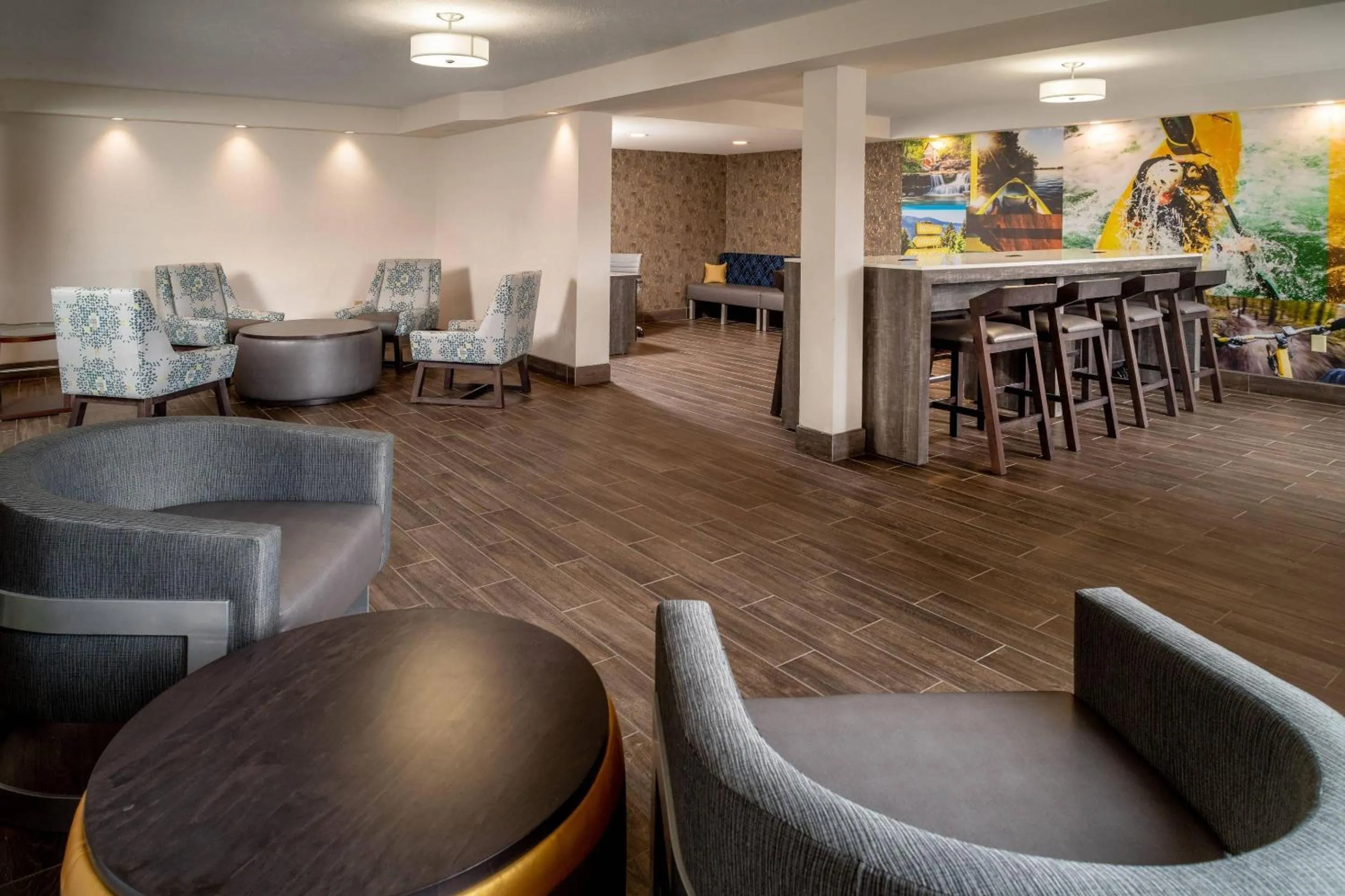 Lobby or reception in Clarion Pointe Beckley