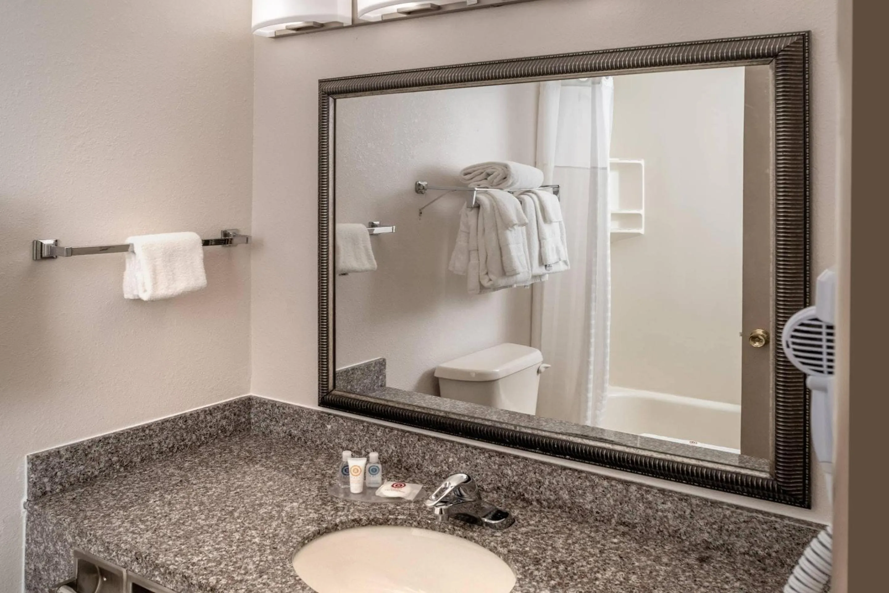 Bedroom in Clarion Pointe Beckley