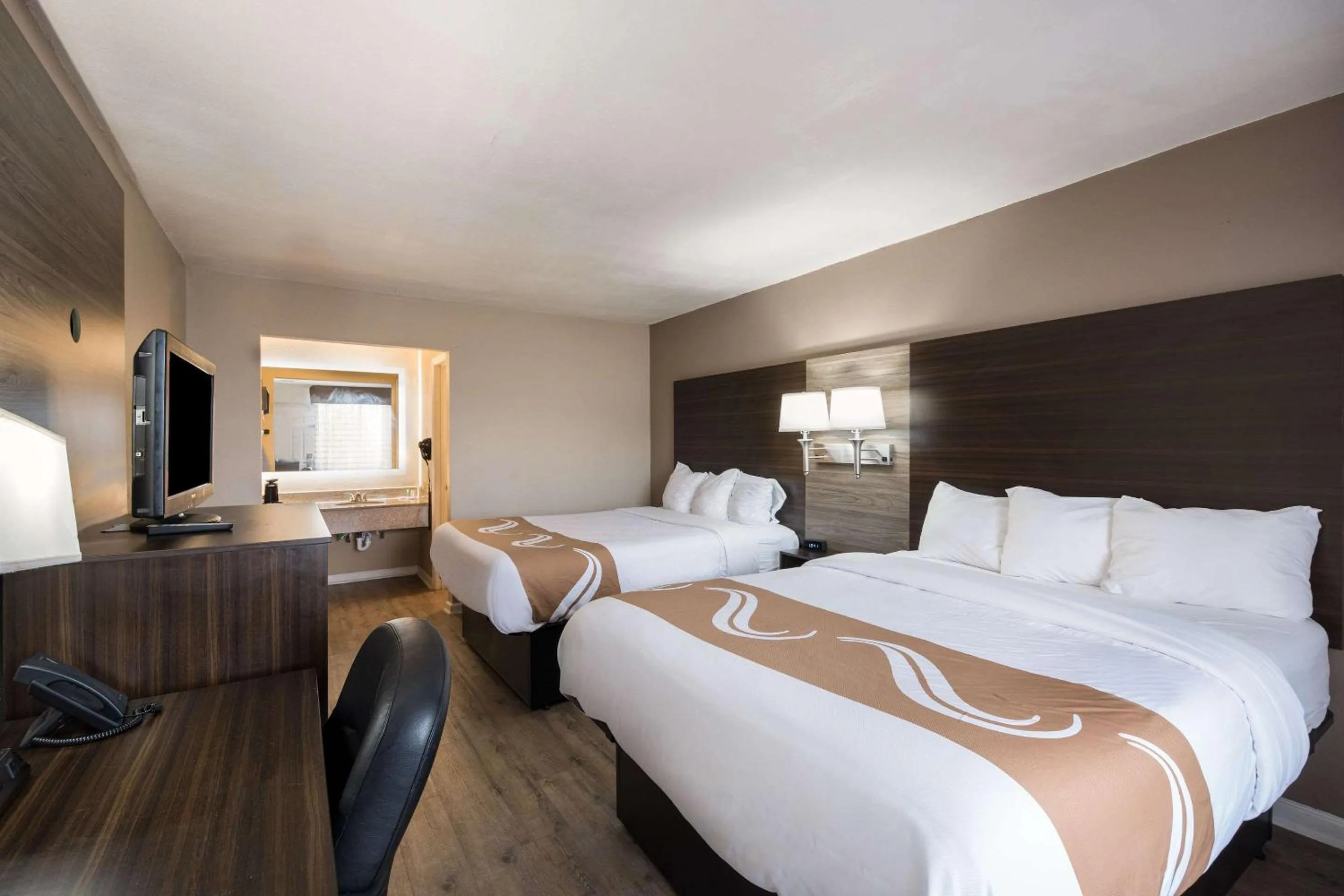 Bedroom, Bed in Quality Inn Gastonia East