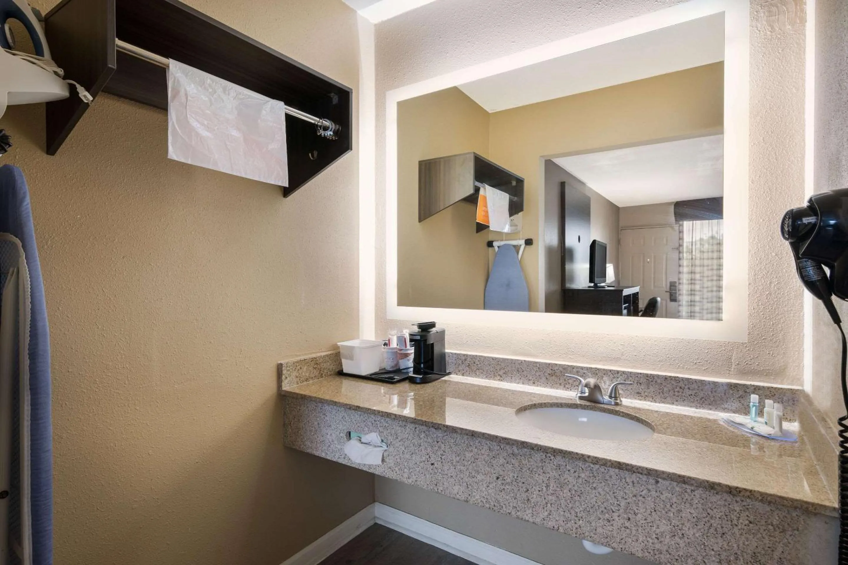 Bathroom in Quality Inn Gastonia East