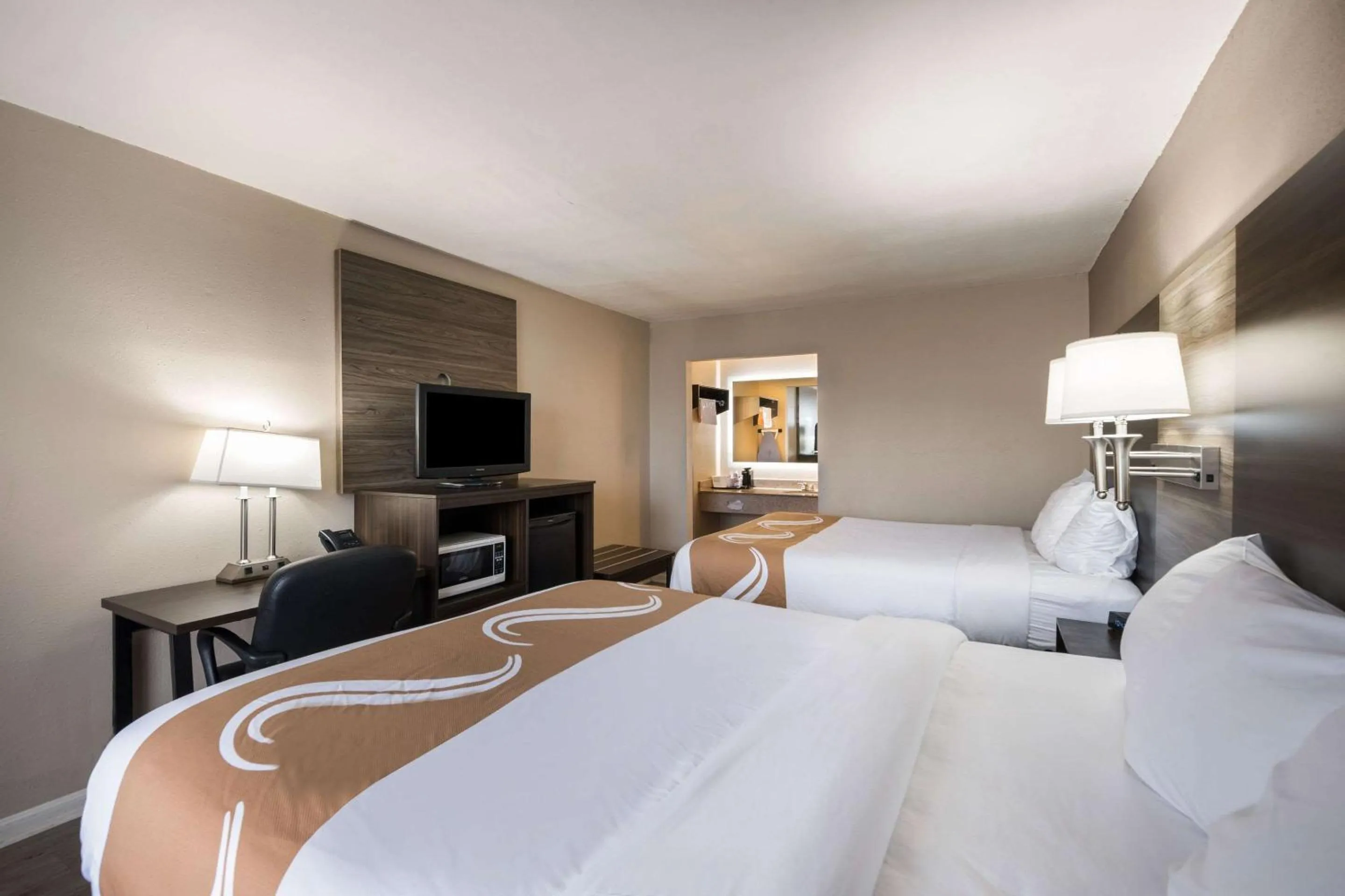 Bedroom, Bed in Quality Inn Gastonia East