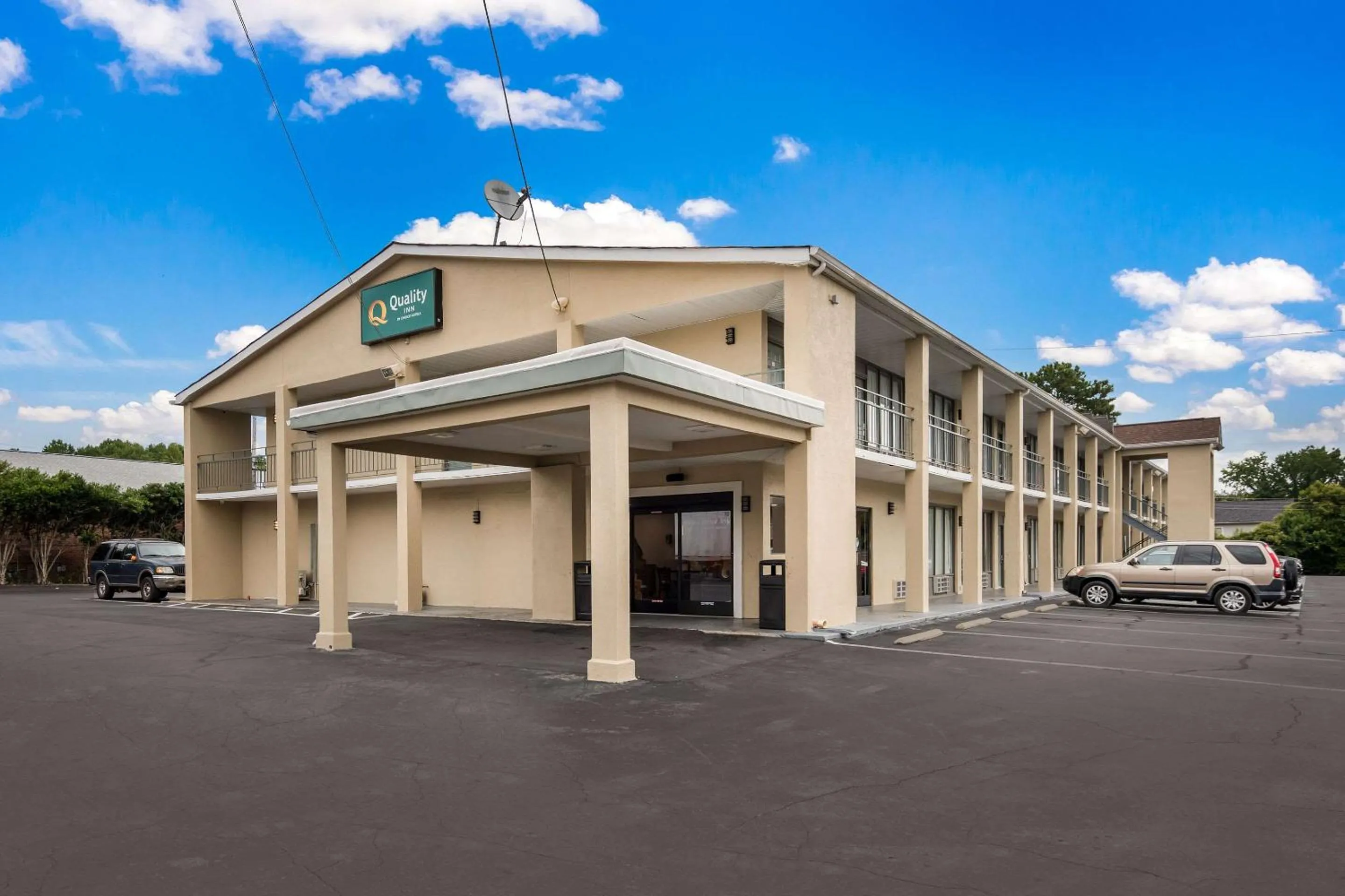 Property building in Quality Inn Gastonia East