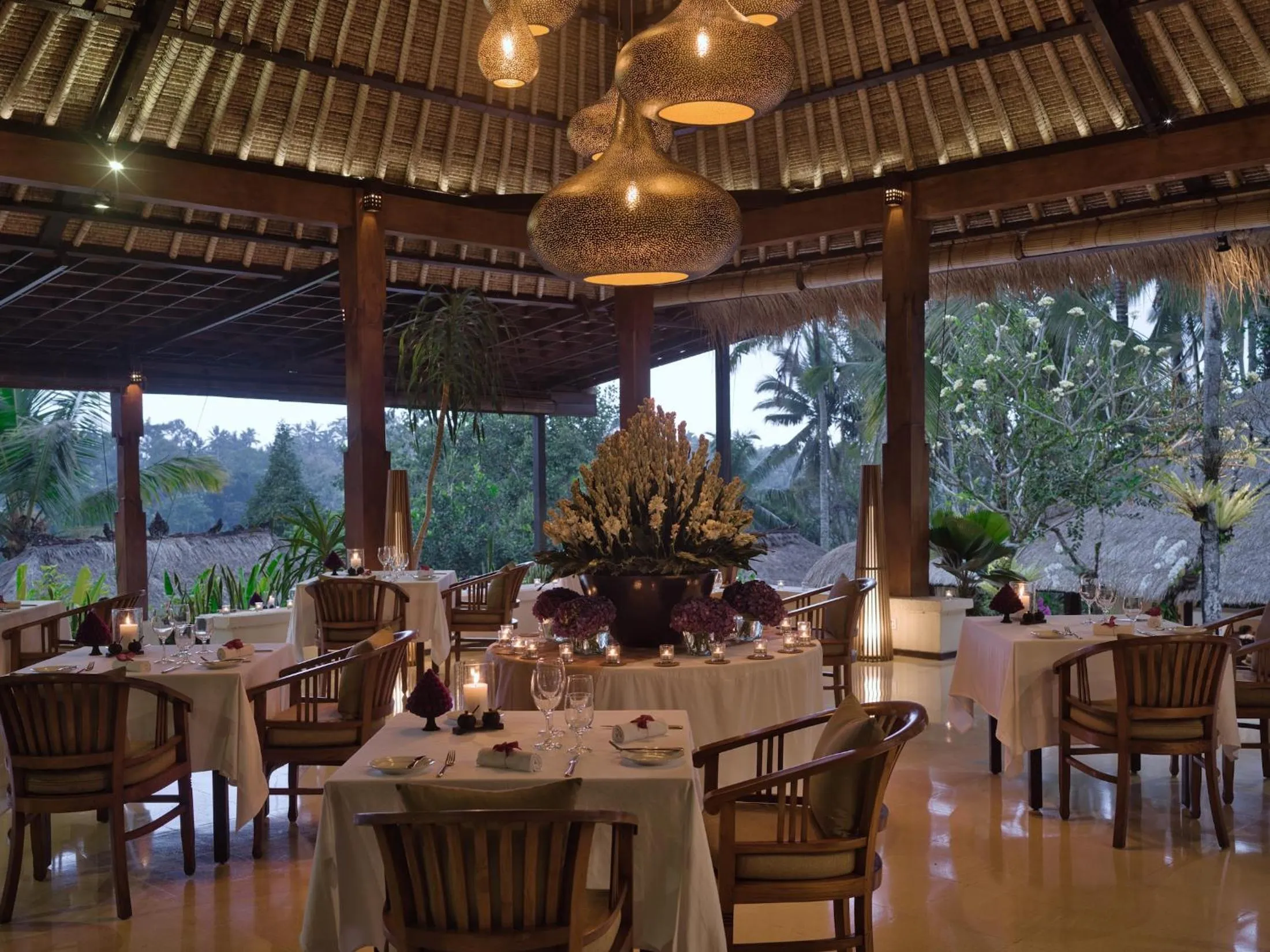 Restaurant/places to eat in Nandini Jungle by Hanging Gardens