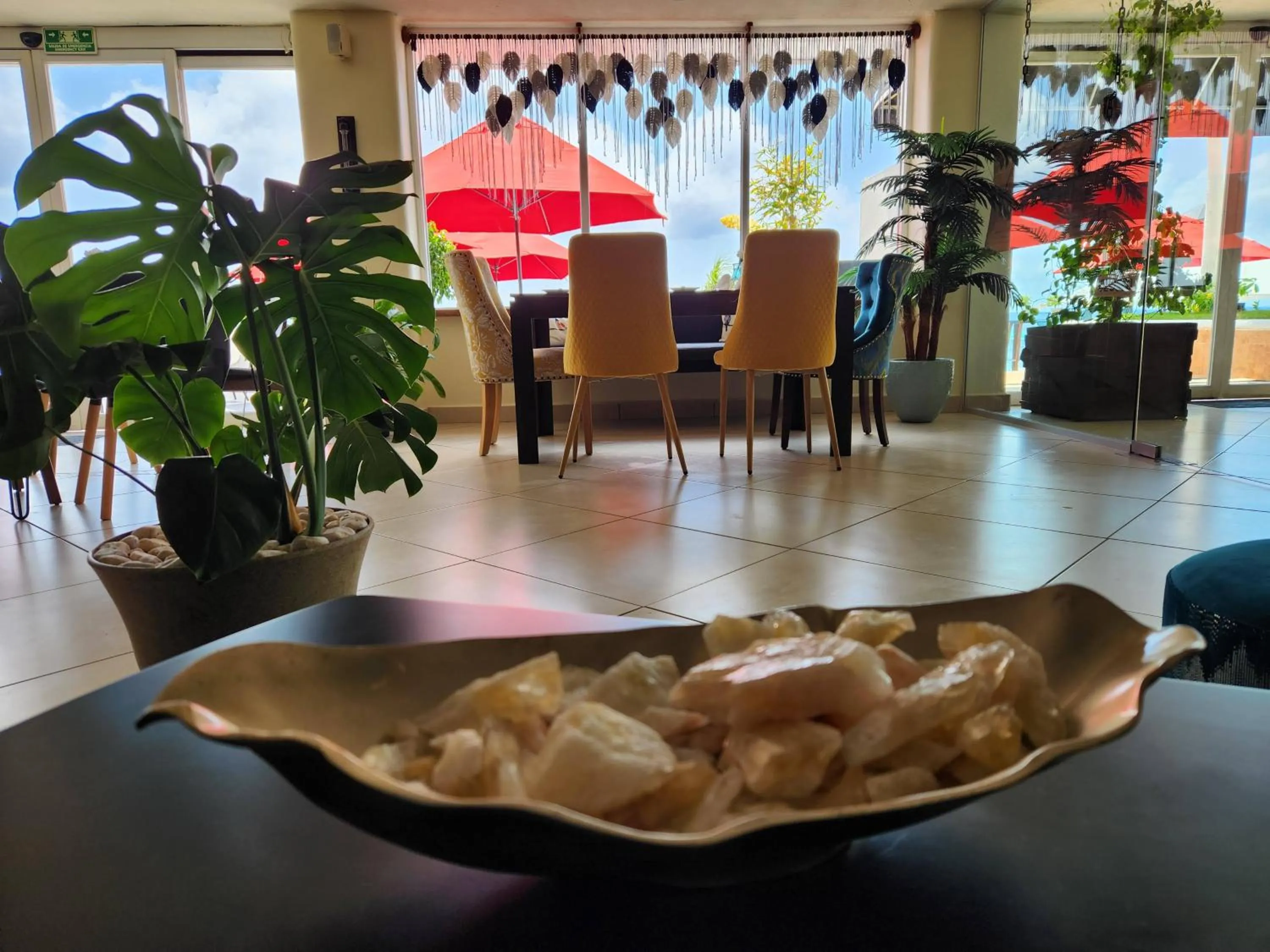 Restaurant/places to eat in Coral Princess Hotel & Dive Resort