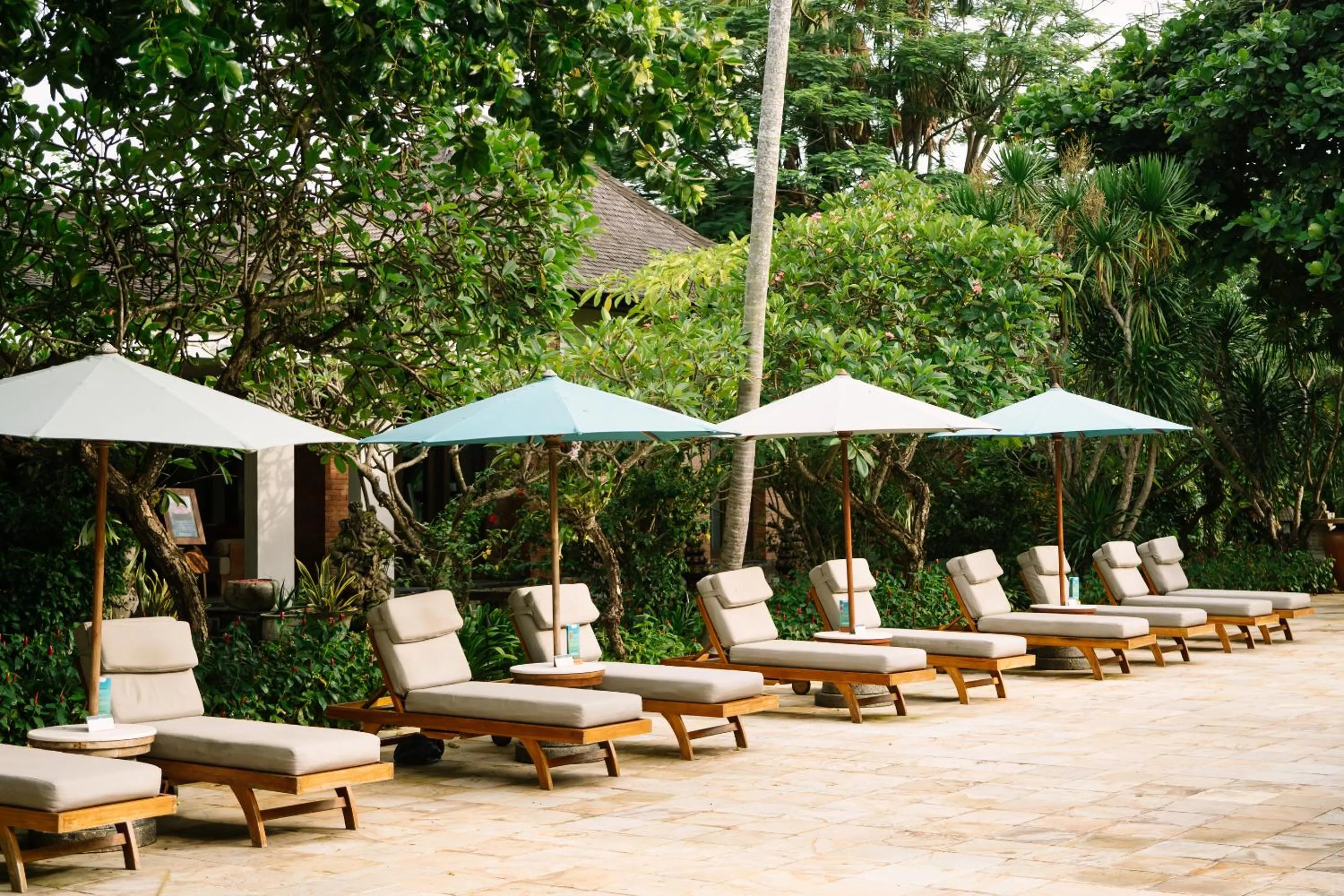 Swimming pool in Rama Beach Resort and Villas