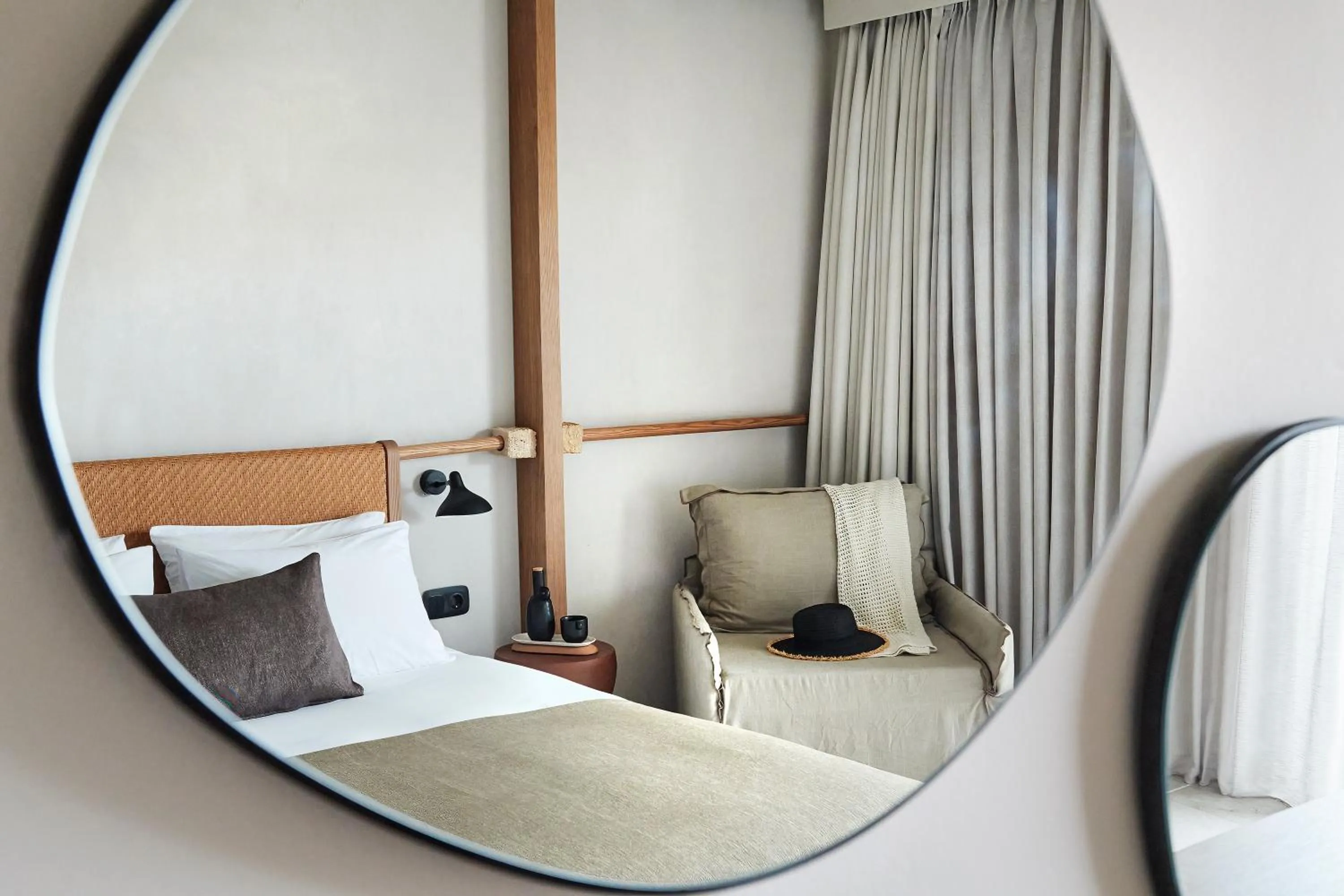 Photo of the whole room, Bed in Argile Resort