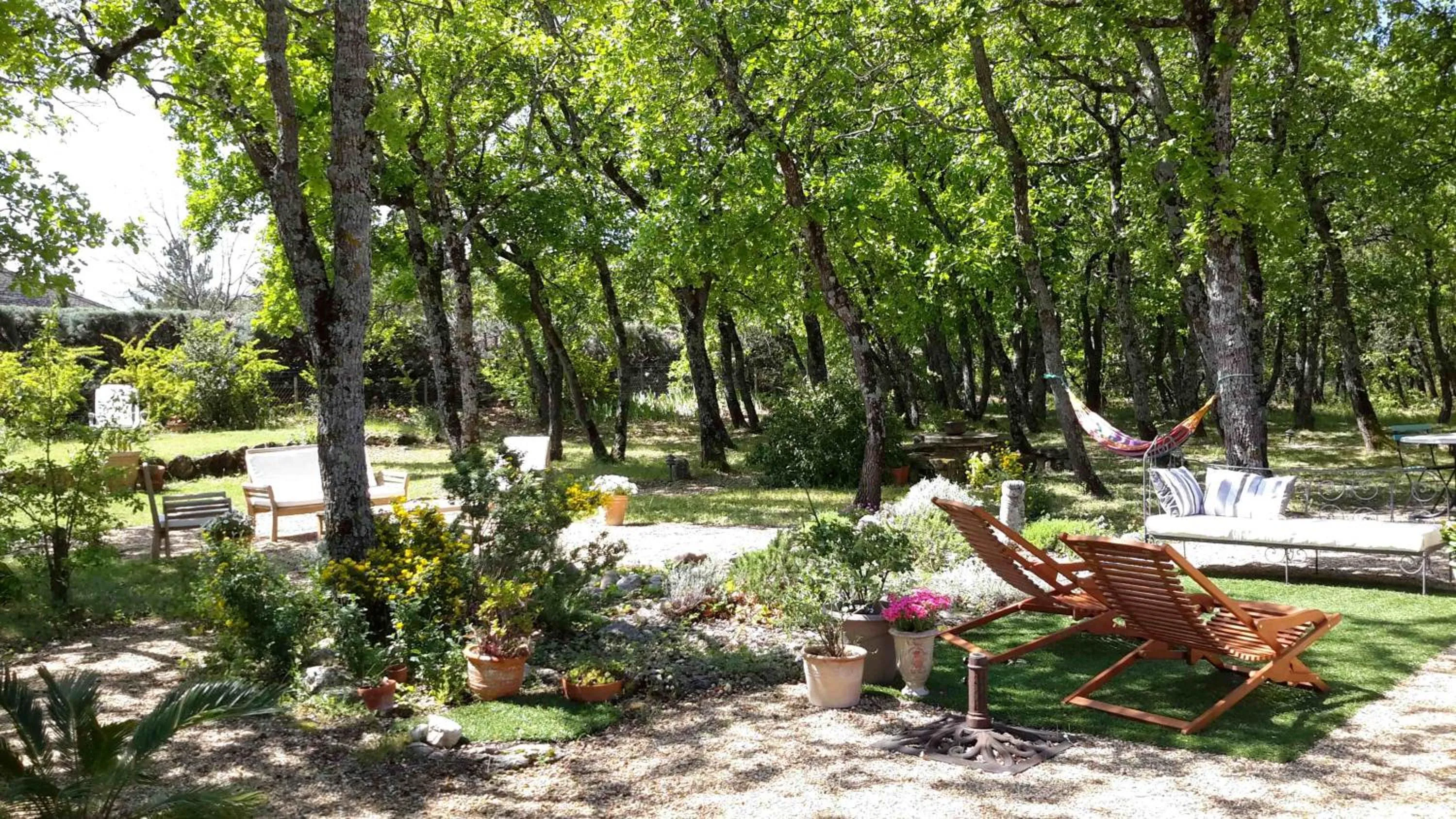 Garden in Mas Val-Chênaie Gordes
