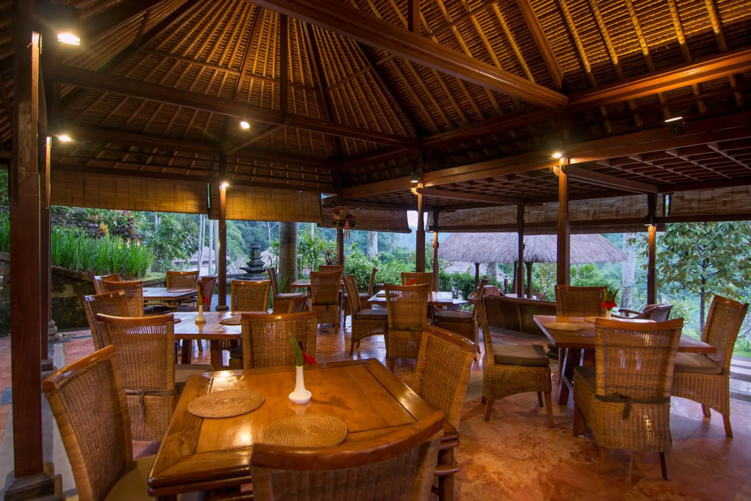 Restaurant/places to eat in The Payogan Villa Resort and Spa