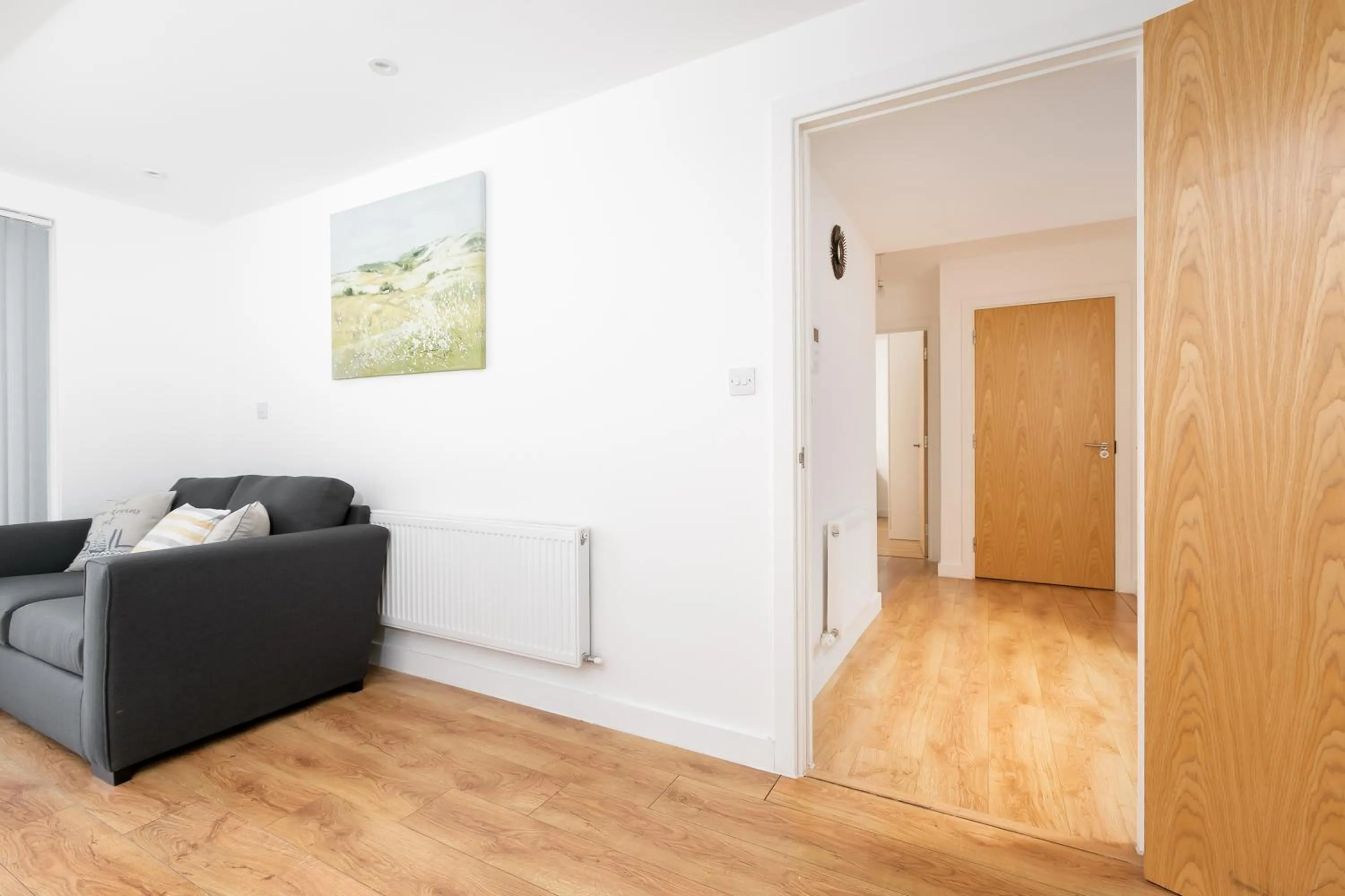TV and multimedia in Skyvillion - COZY APARTMENTS in Enfield Town With Free Parking & Wifi