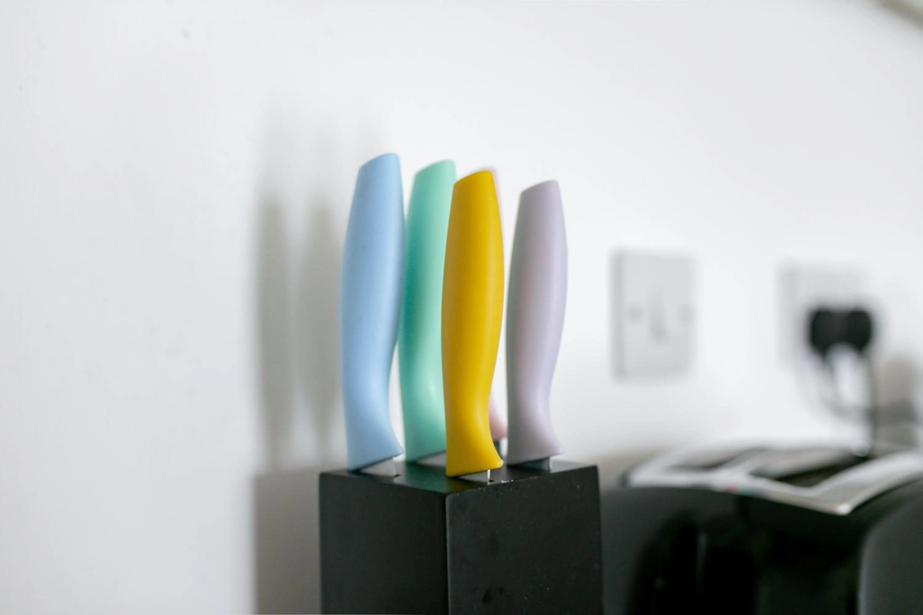 kitchen in Skyvillion - COZY APARTMENTS in Enfield Town With Free Parking & Wifi