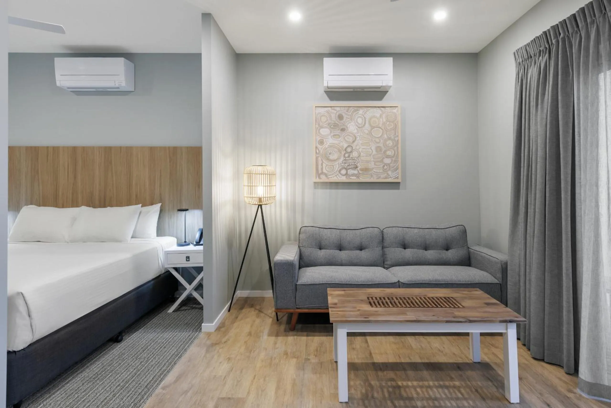 Bed in Best Western Plus North Lakes Hotel