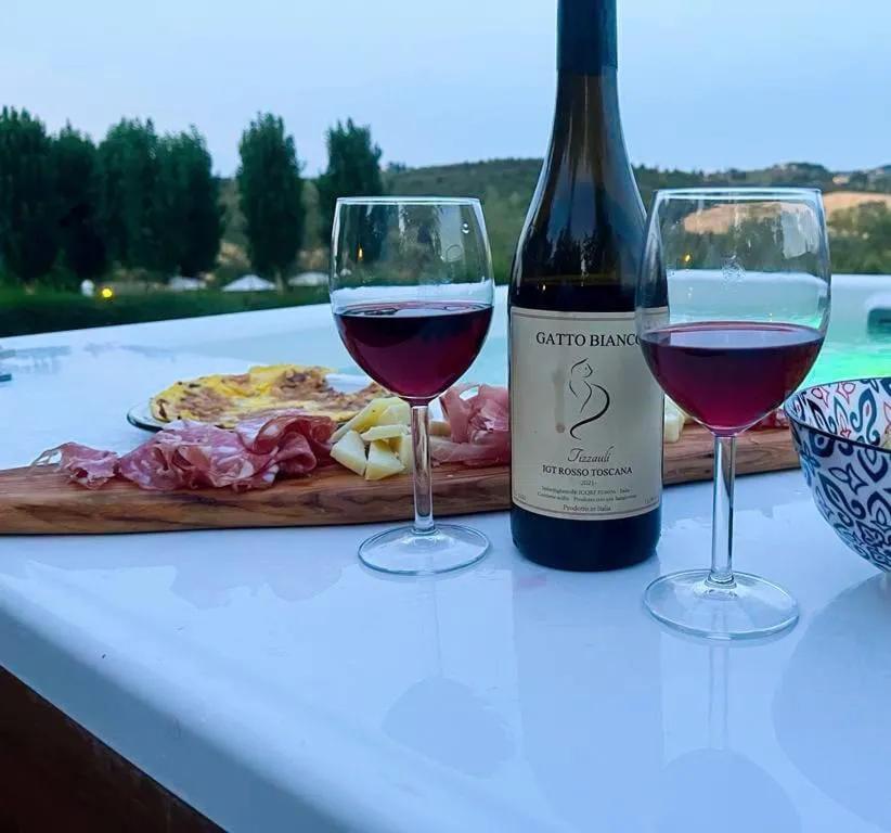 Gatto Bianco Tizzauli