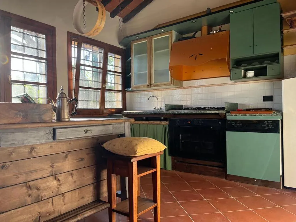 Kitchen or kitchenette in Gatto Bianco Tizzauli