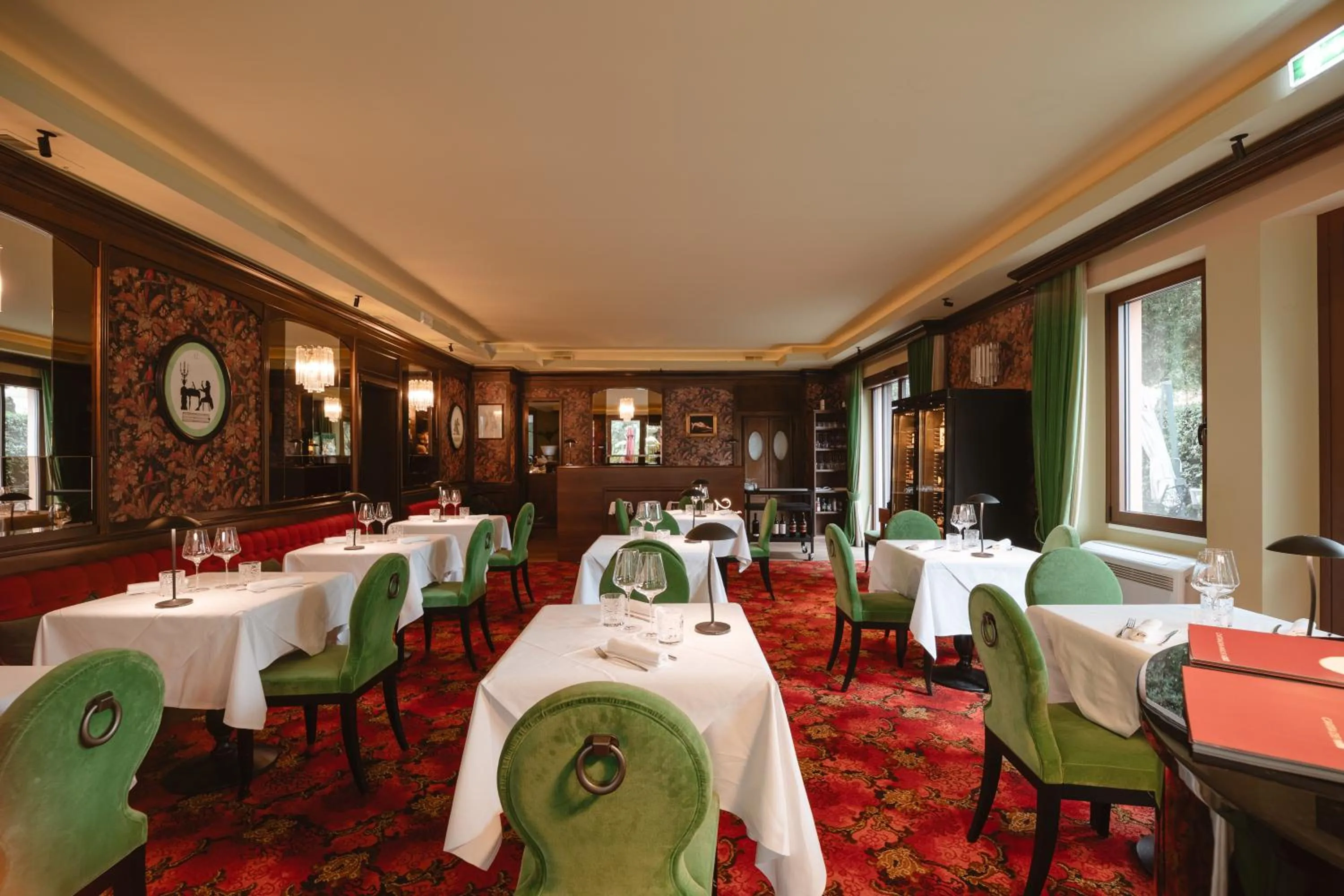 Restaurant/places to eat in Hotel Miramare