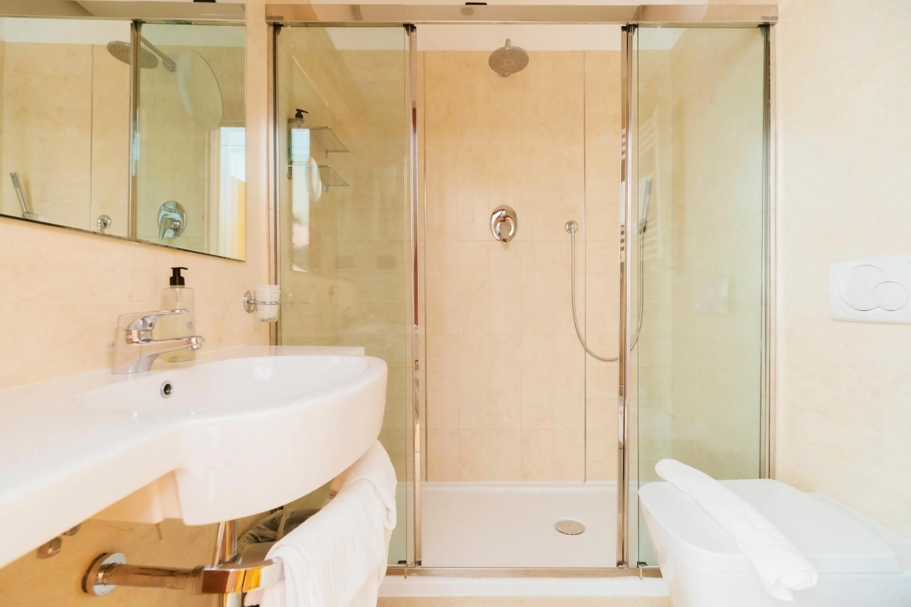 Bathroom in Hotel Miramare