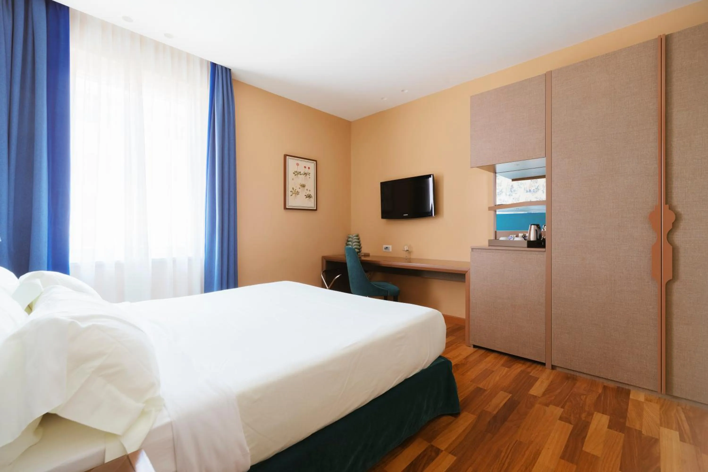 Bedroom, Bed in Hotel Miramare