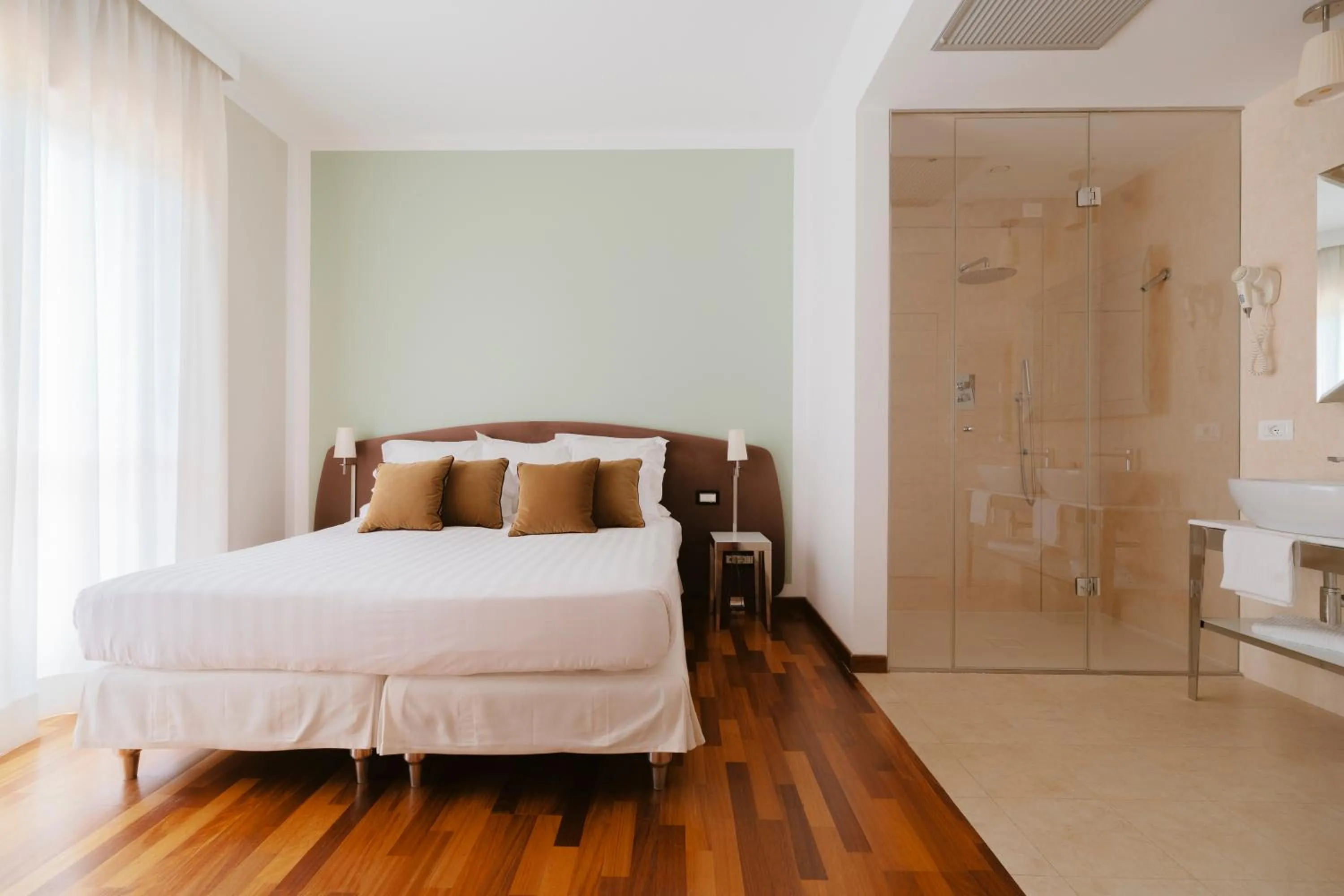 Bedroom, Bed in Hotel Miramare