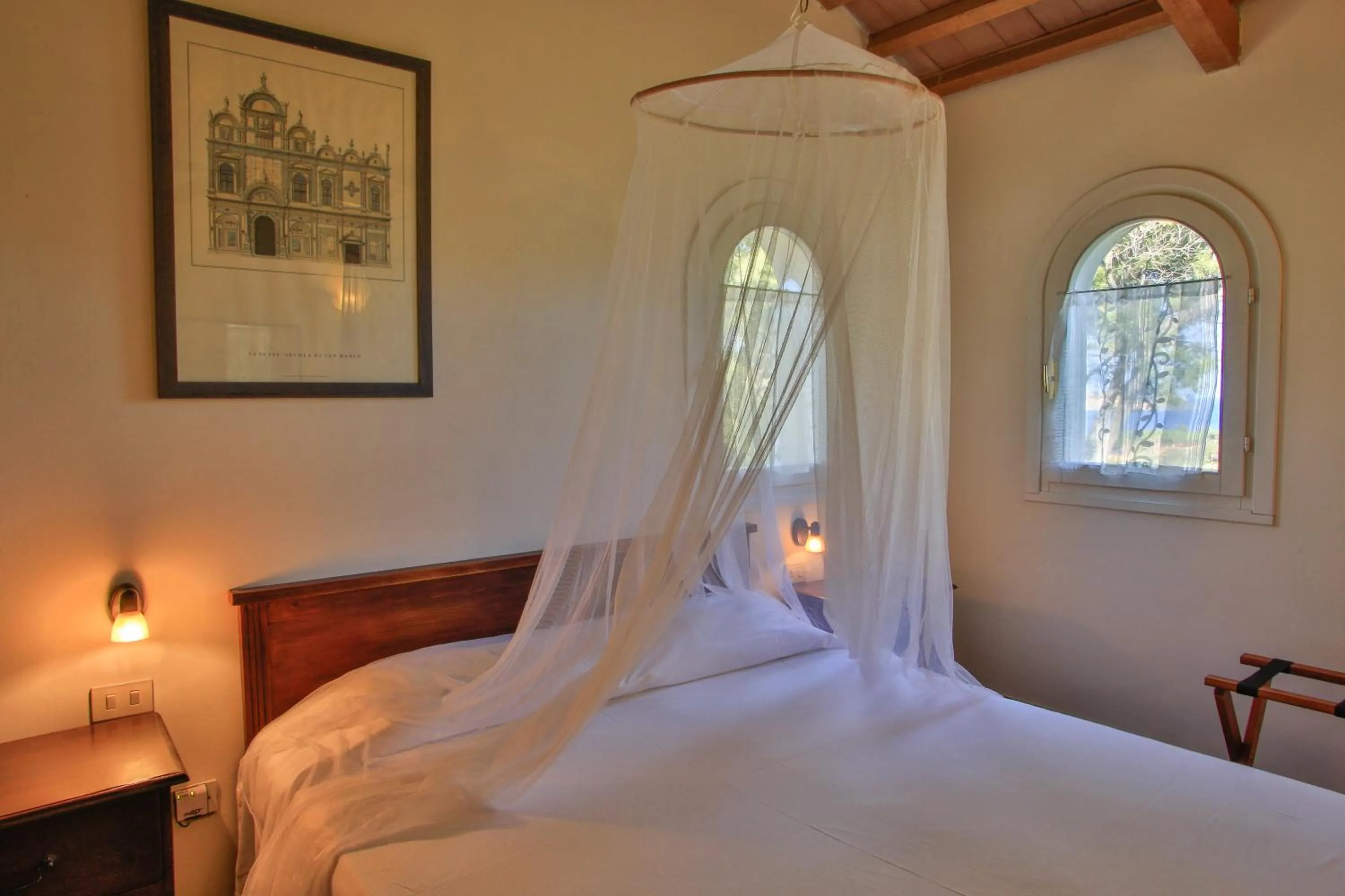 Decorative detail, Bed in Hotel Santo Stefano