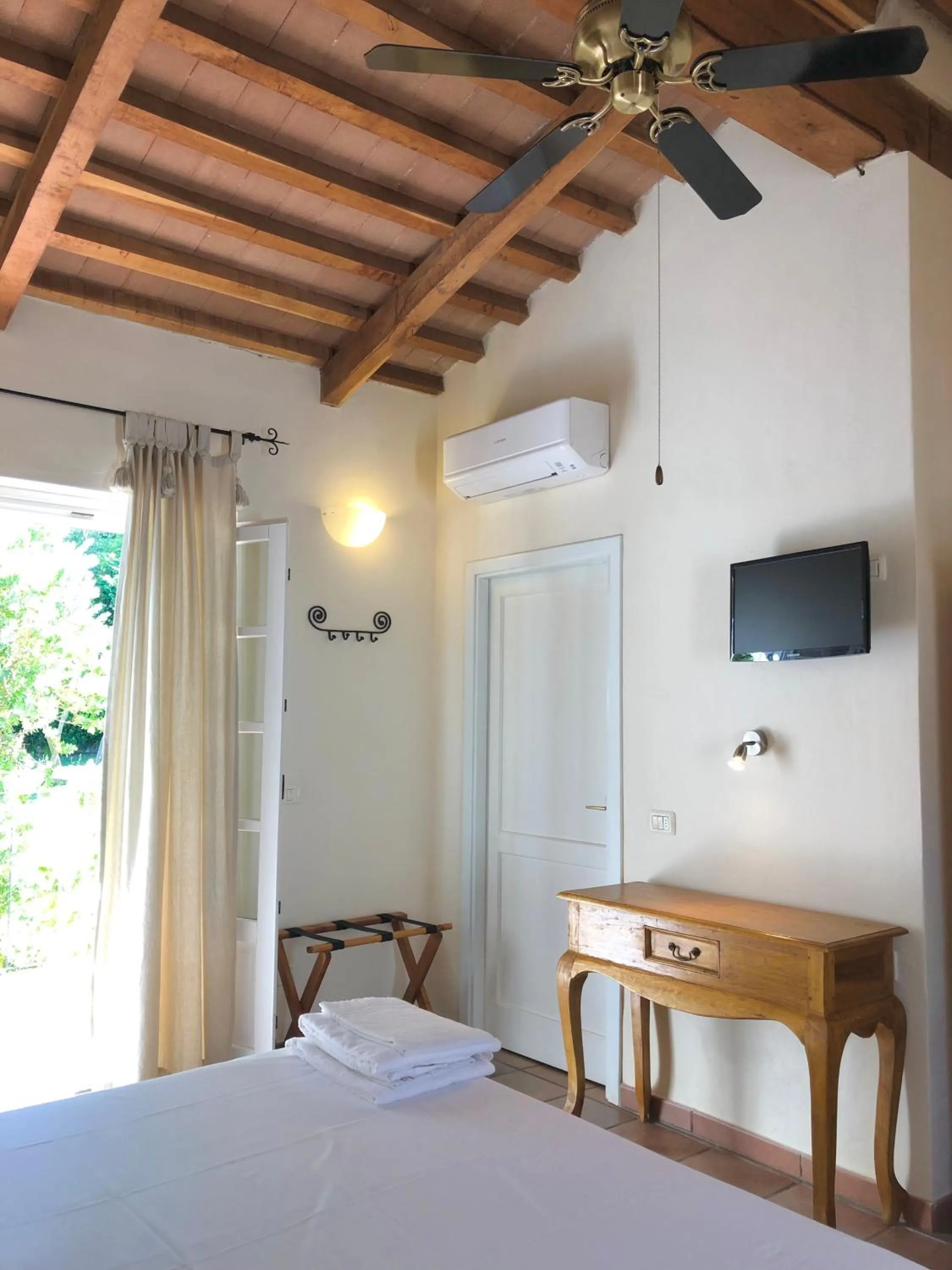 Bed in Hotel Santo Stefano