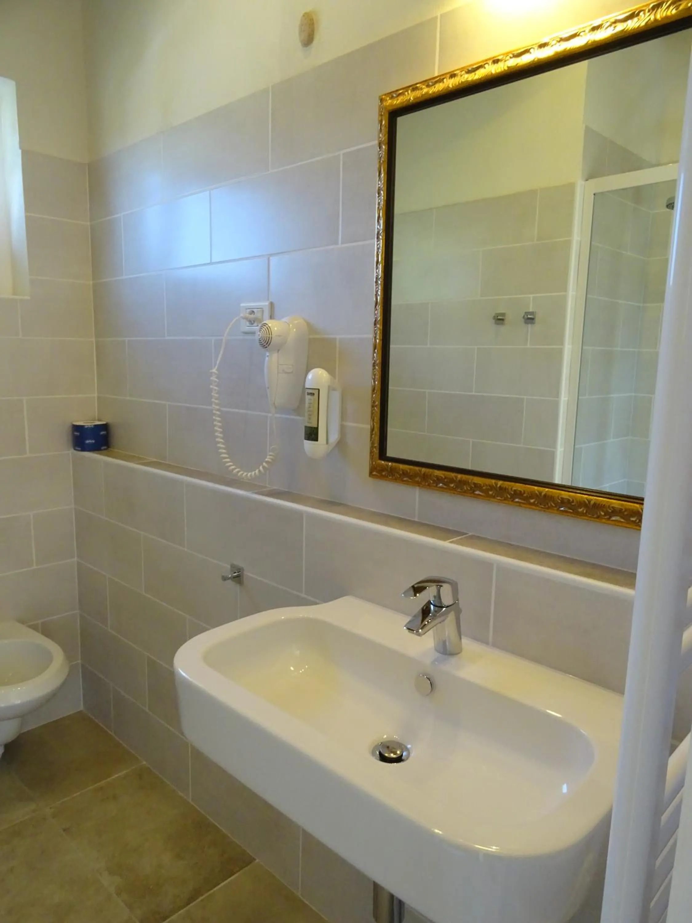 Bathroom in Hotel Santo Stefano