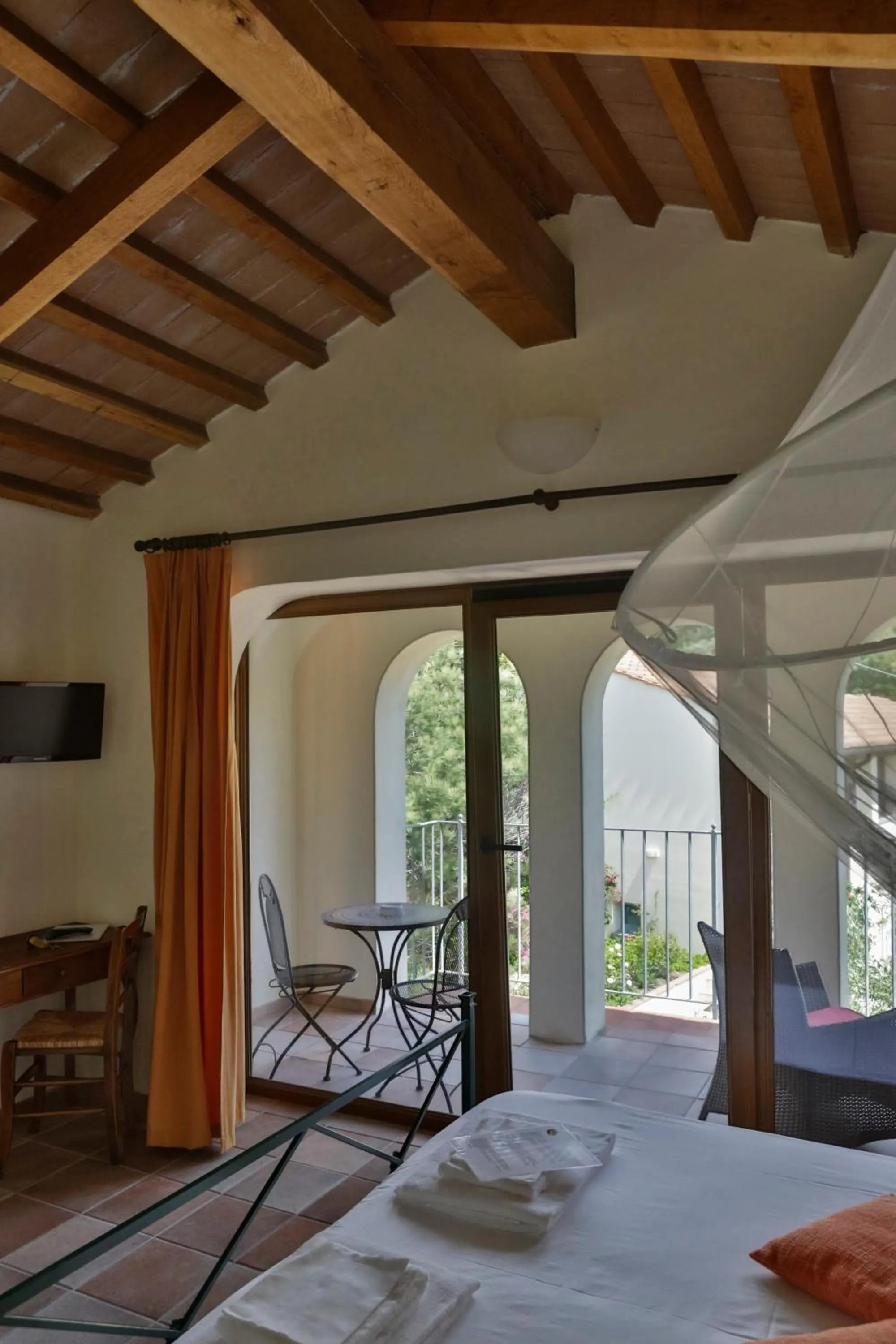 Photo of the whole room, Bed in Hotel Santo Stefano