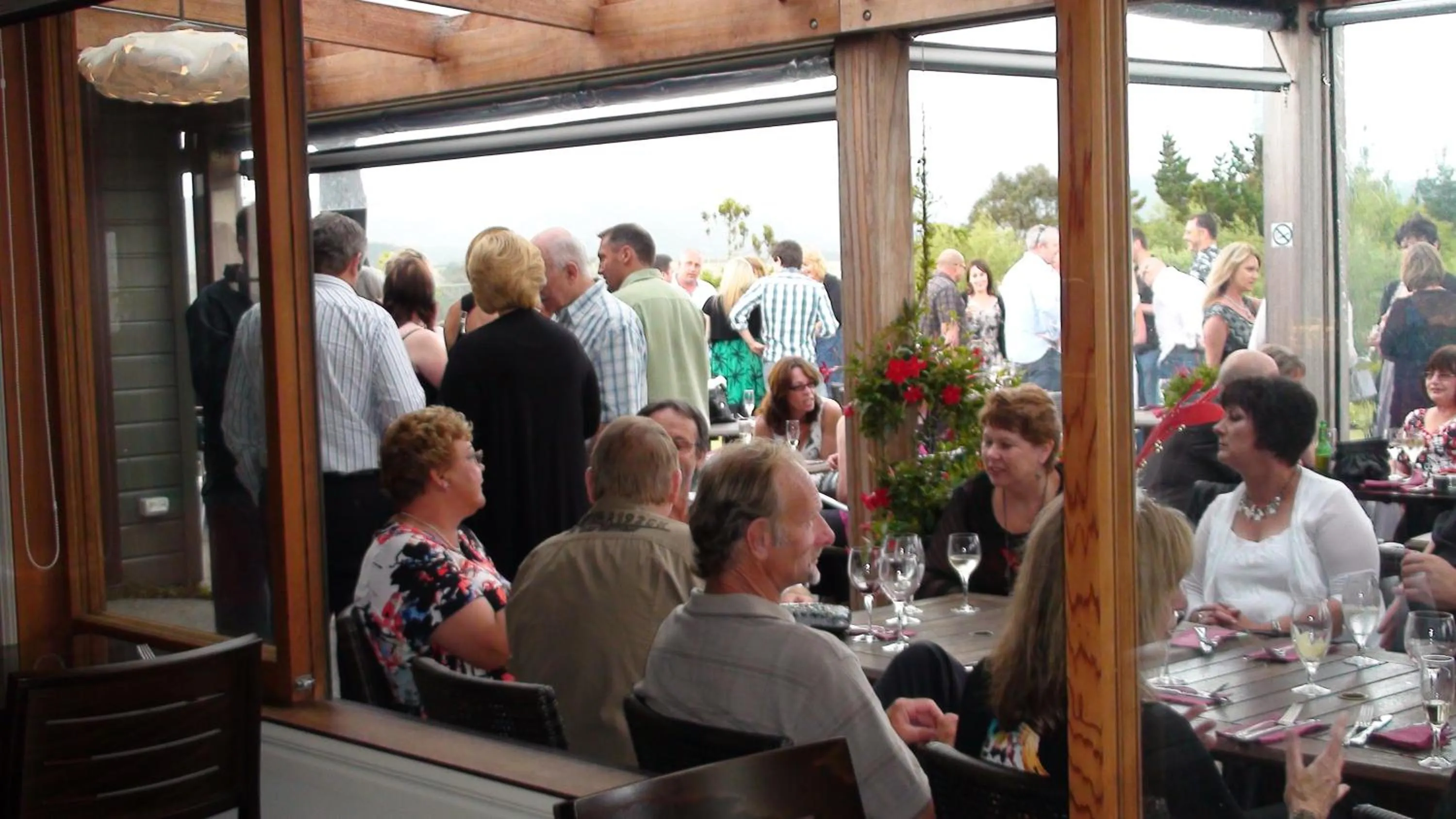 Restaurant/places to eat in Plume Villas