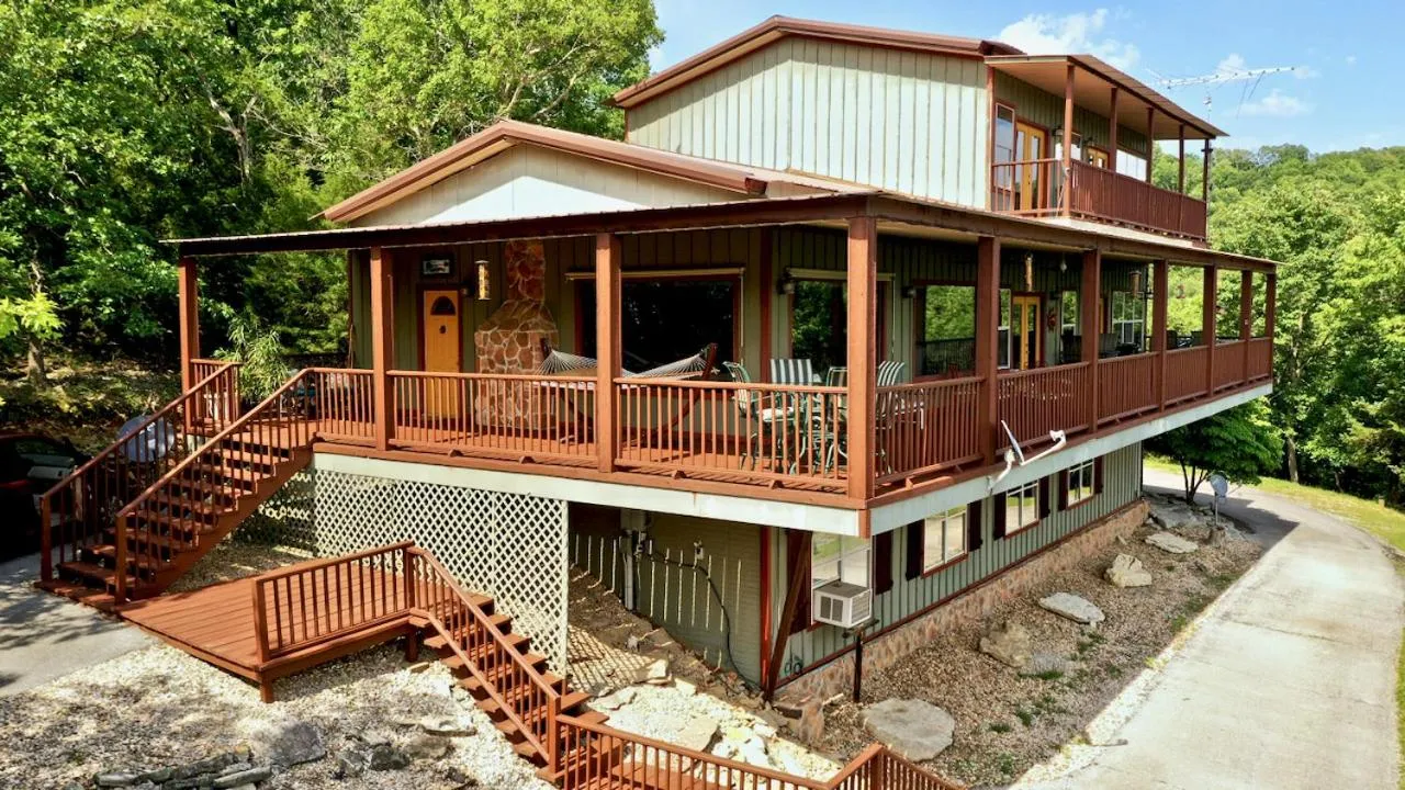 Beaver Lake Cottages