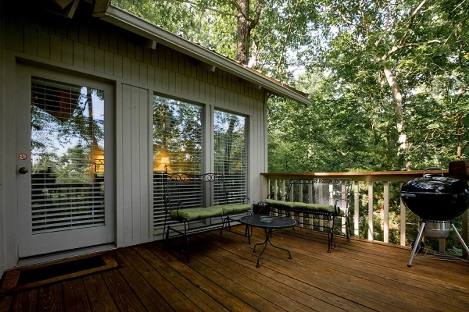 Balcony/Terrace in Beaver Lake Cottages