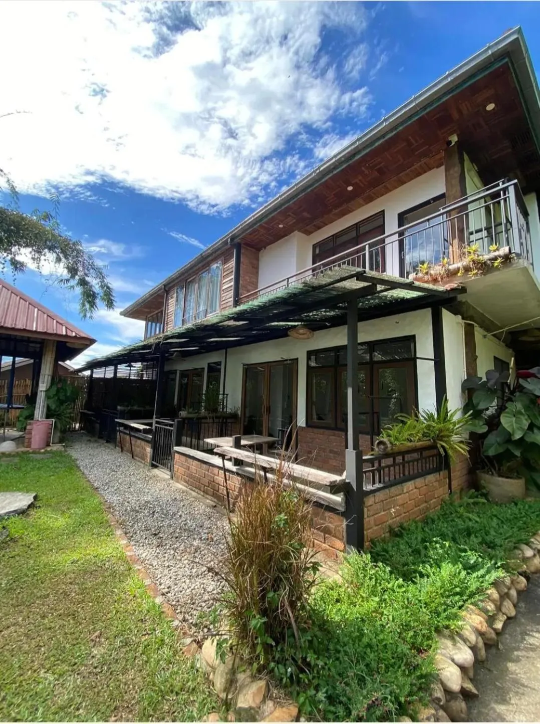 Patio in Kingfisher House