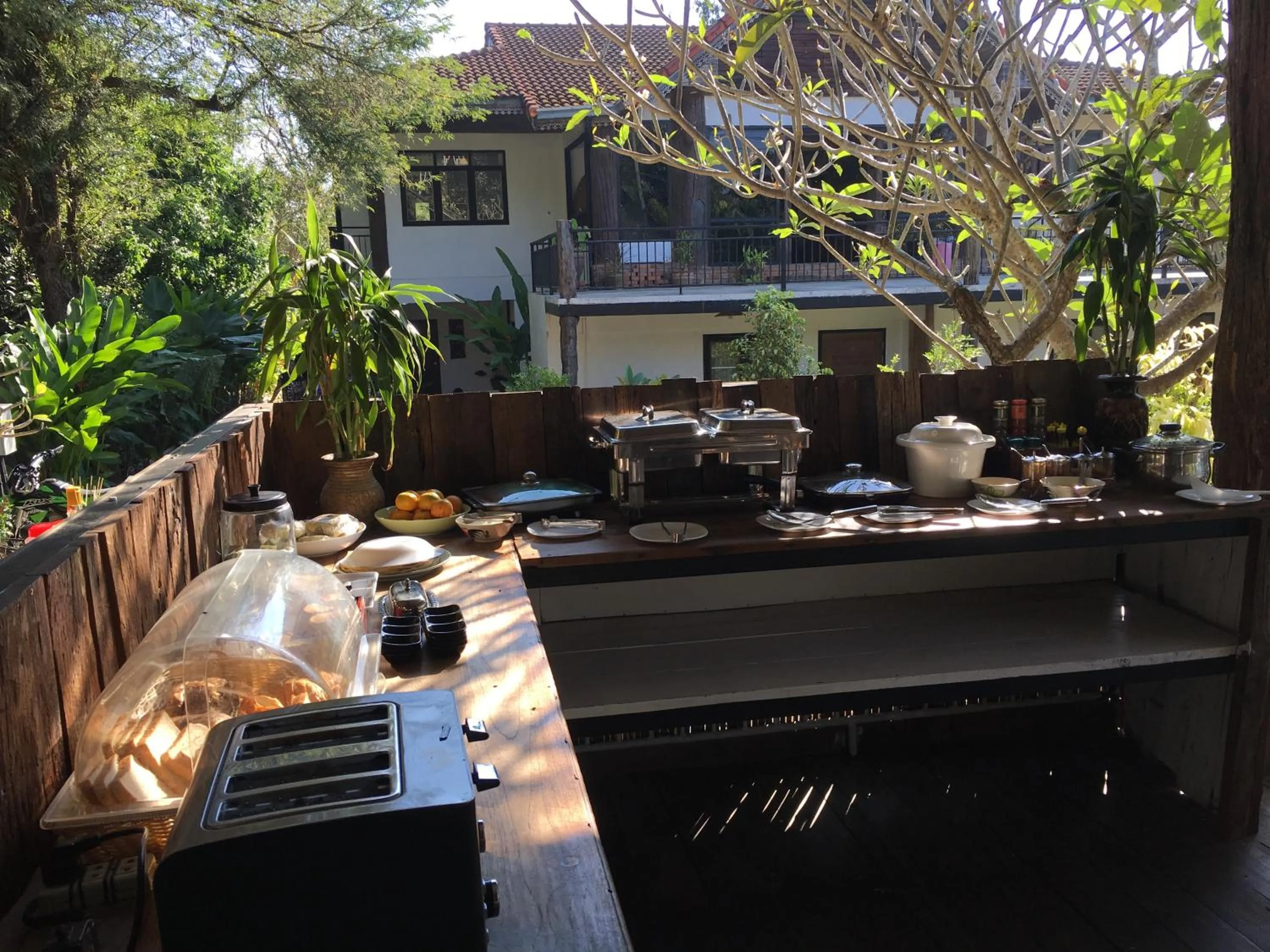 BBQ facilities in Kingfisher House