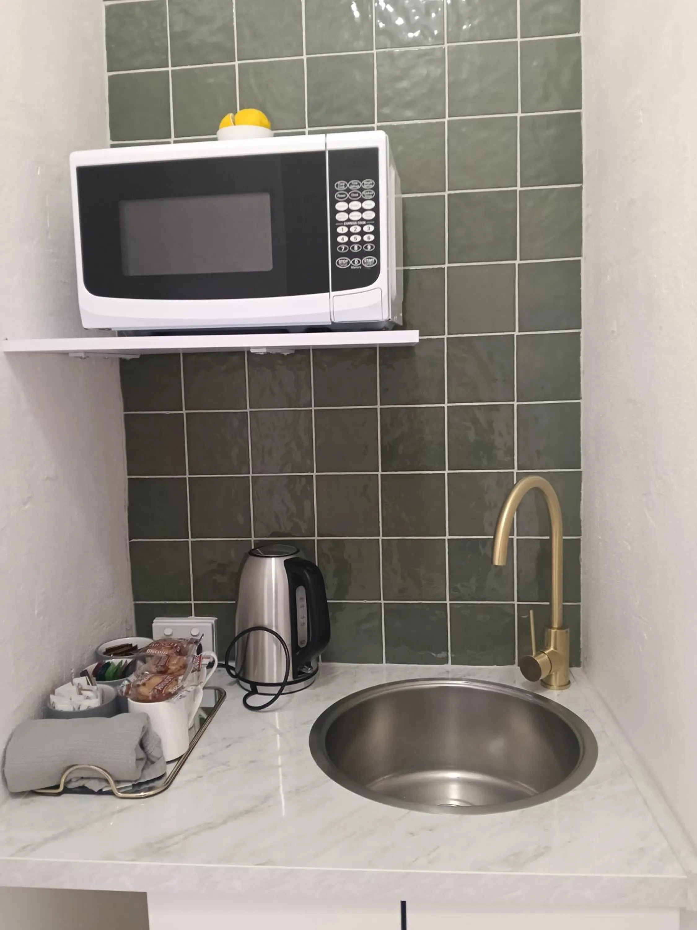 Coffee/tea facilities in Windarra on High