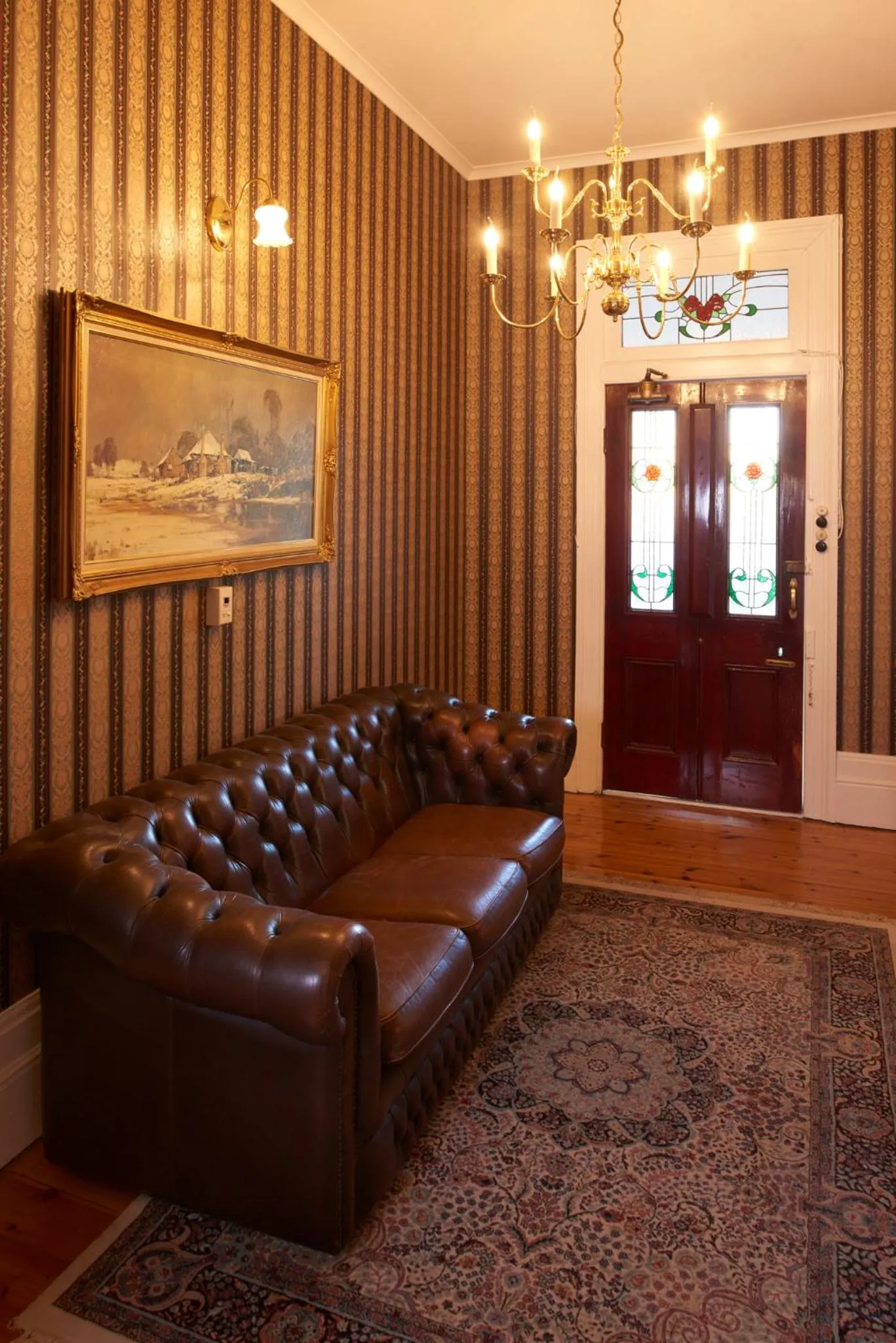 Property building in Windarra on High