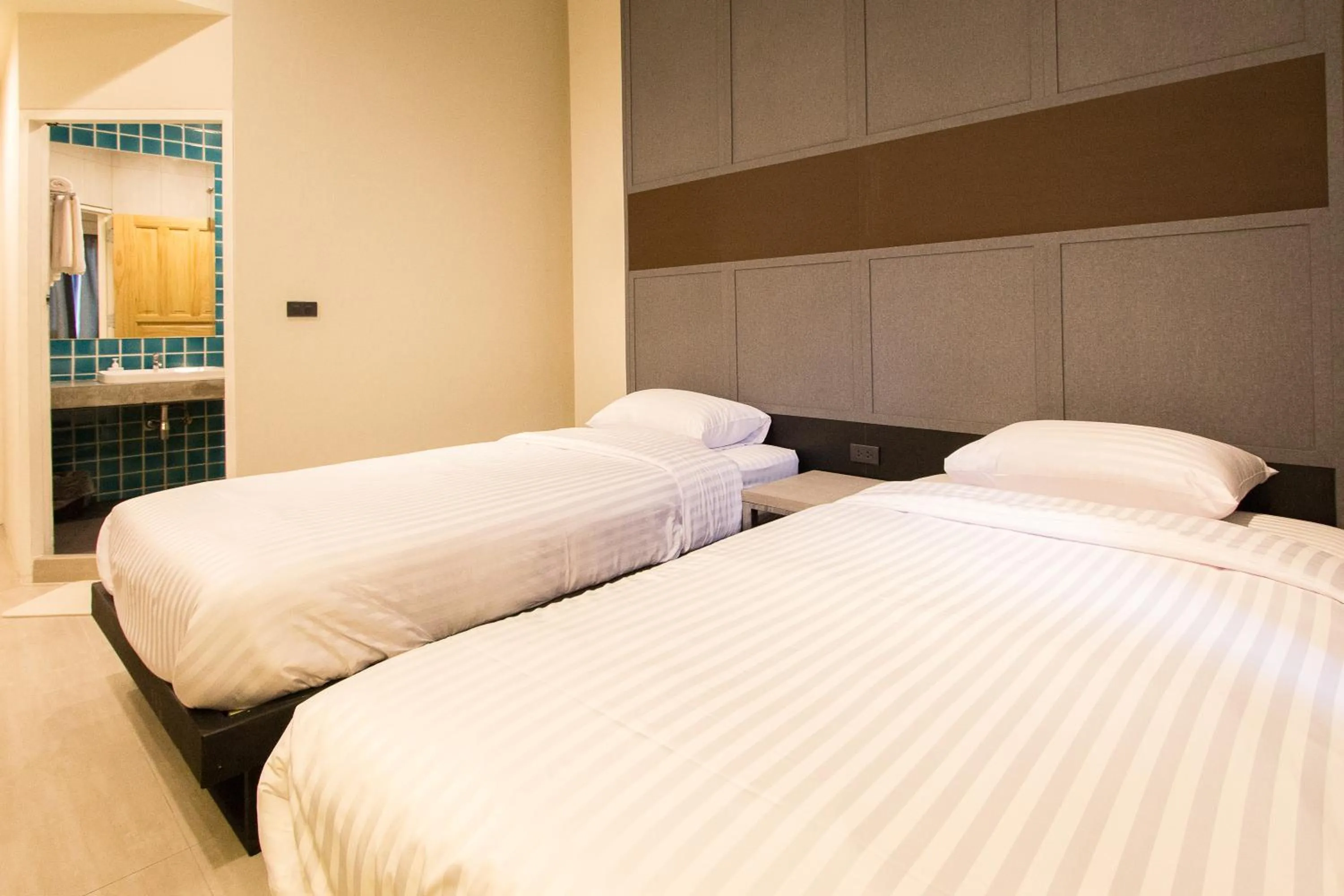 Photo of the whole room, Bed in Lazy Sunday hostel