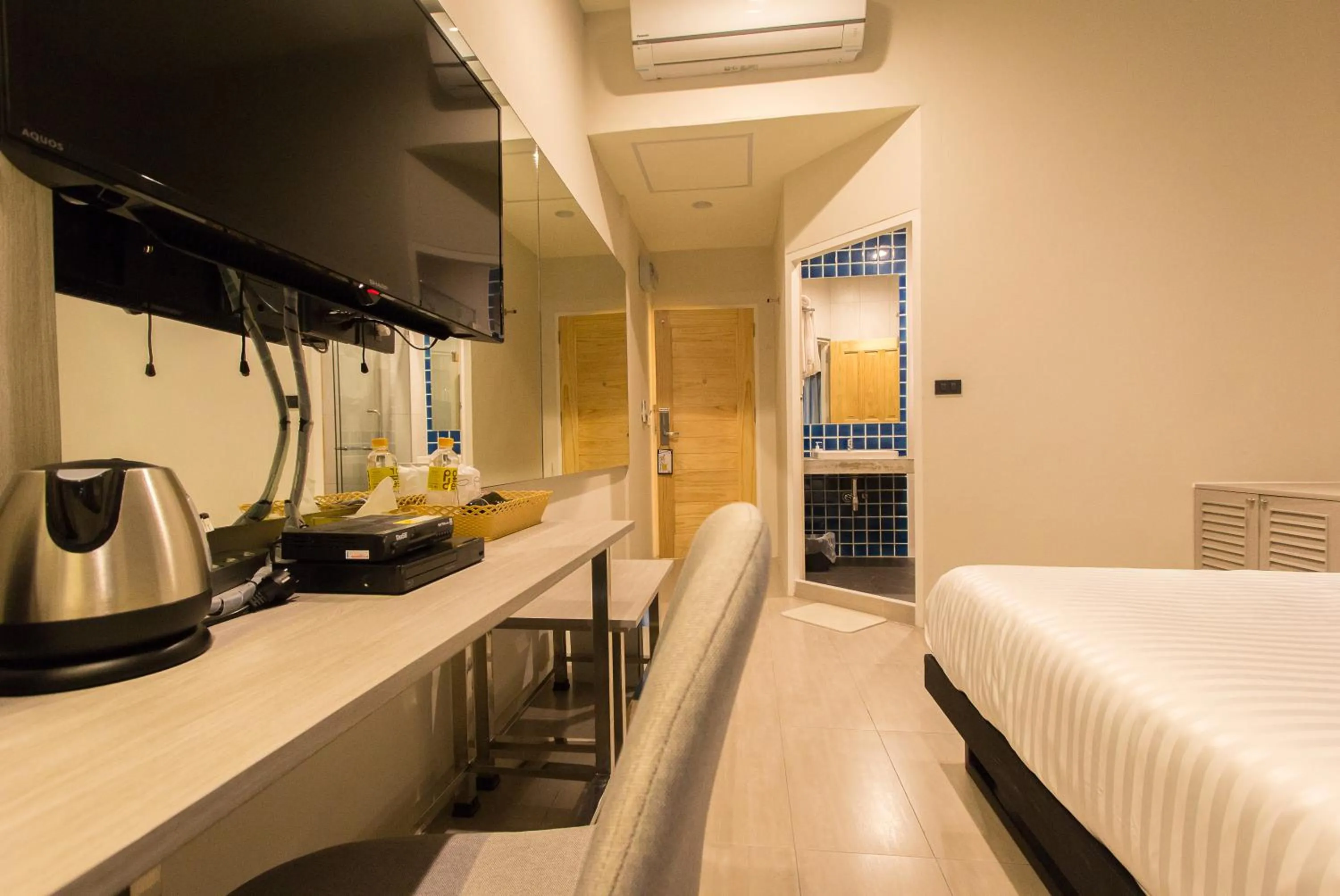 Bedroom, Bed in Lazy Sunday hostel