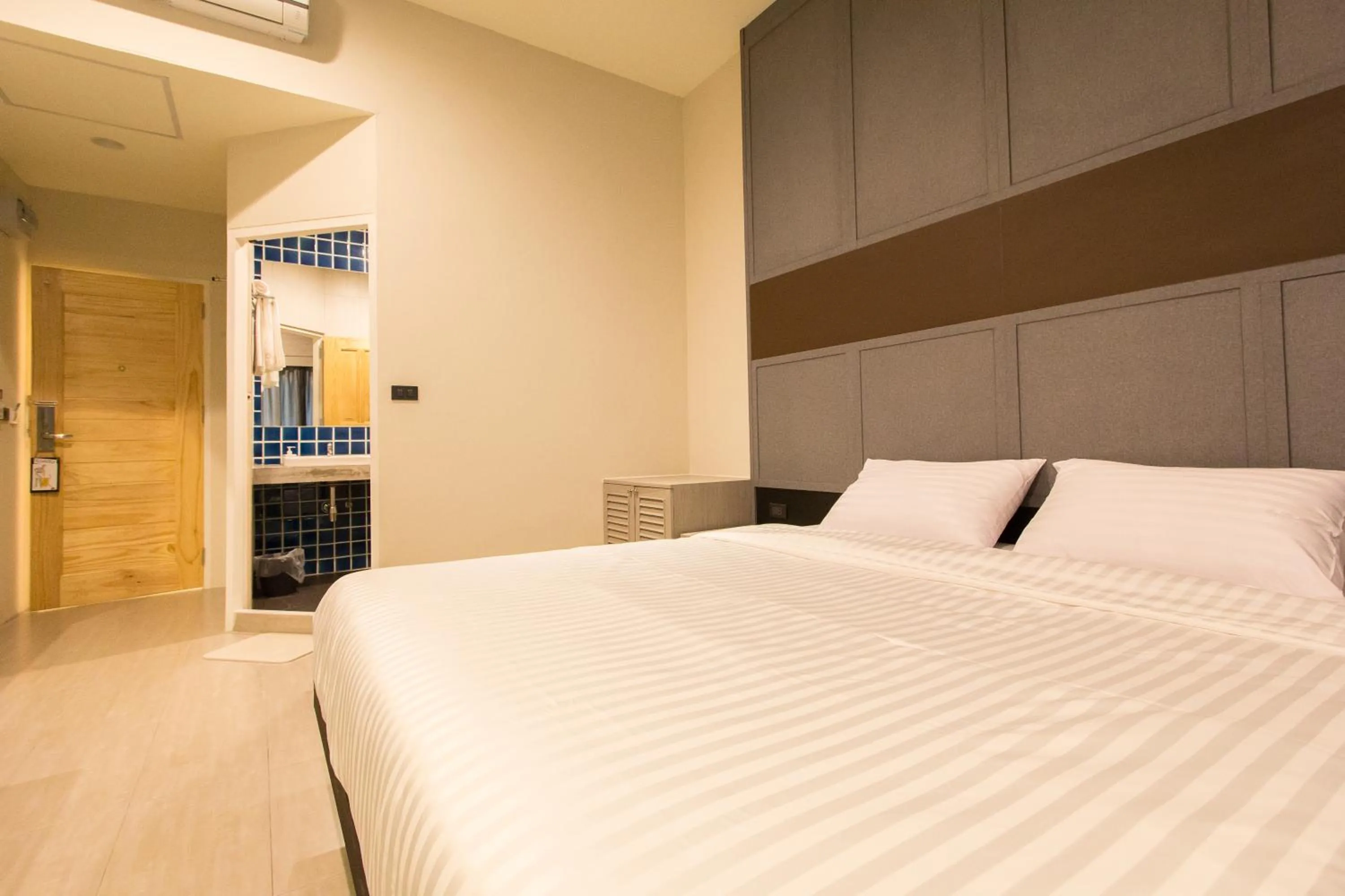 Bedroom, Bed in Lazy Sunday hostel