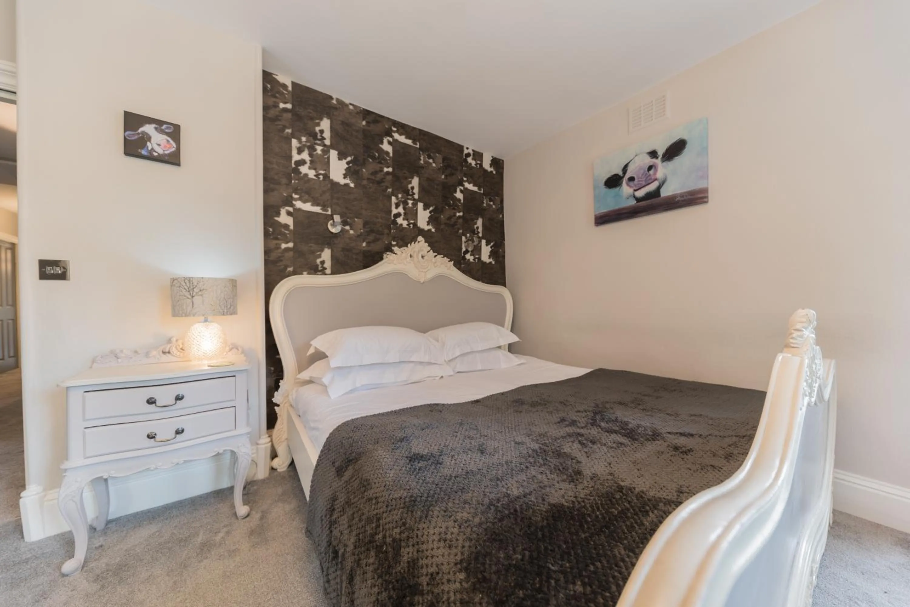 Bedroom, Bed in Heidi's Grasmere Lodge