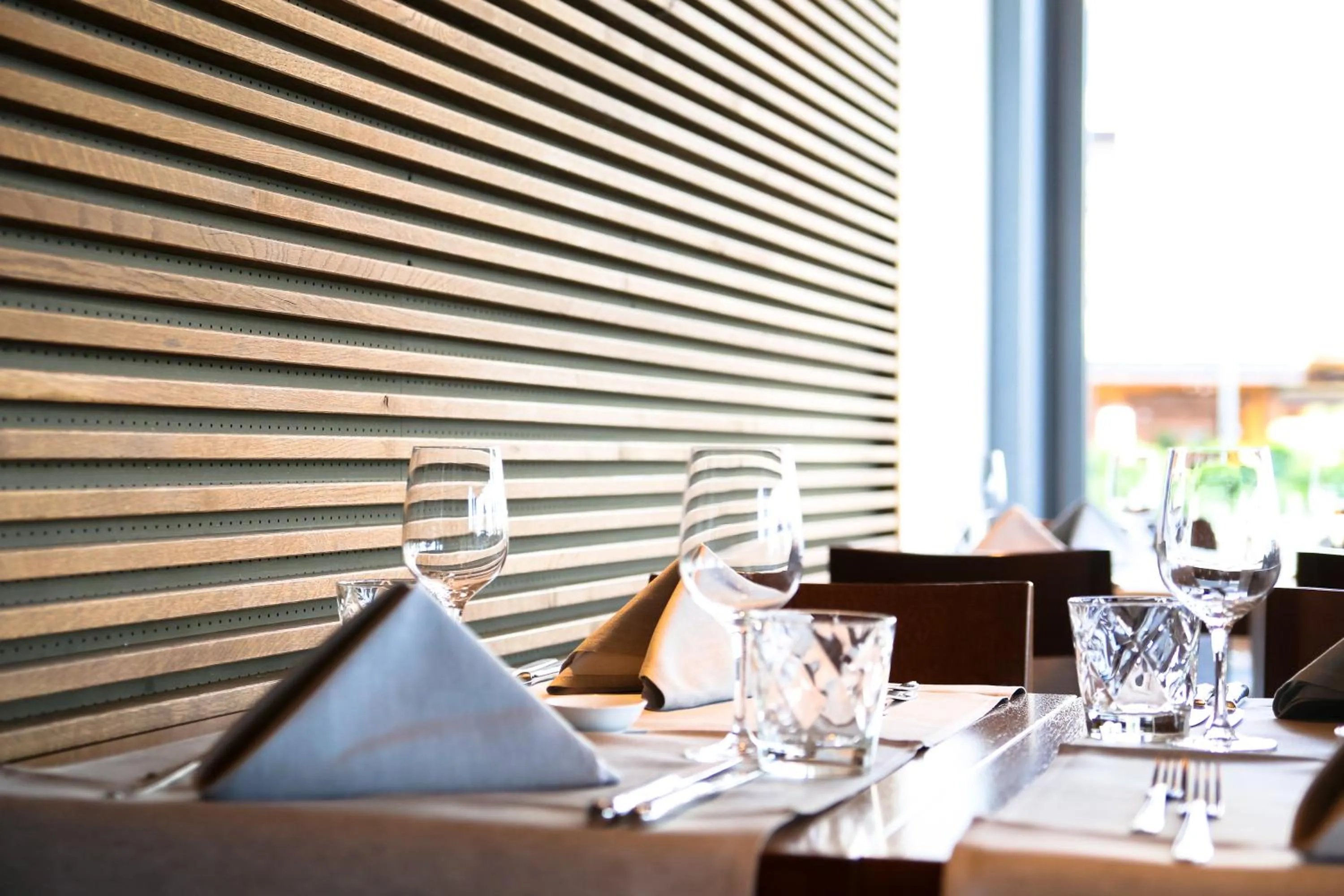 Restaurant/places to eat in Marina Lachen