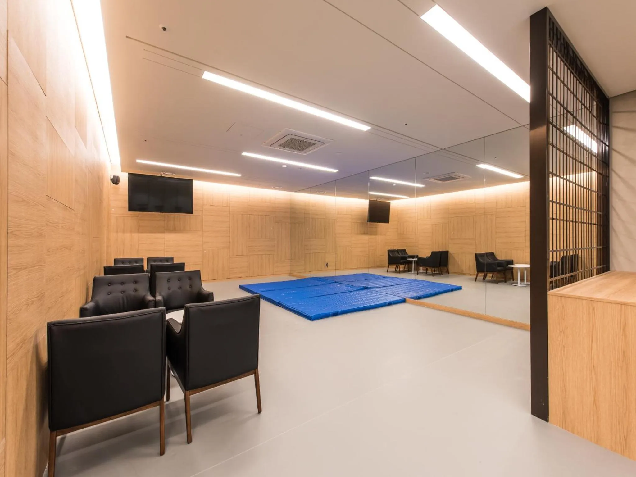 Fitness centre/facilities in Hotel Tops 10