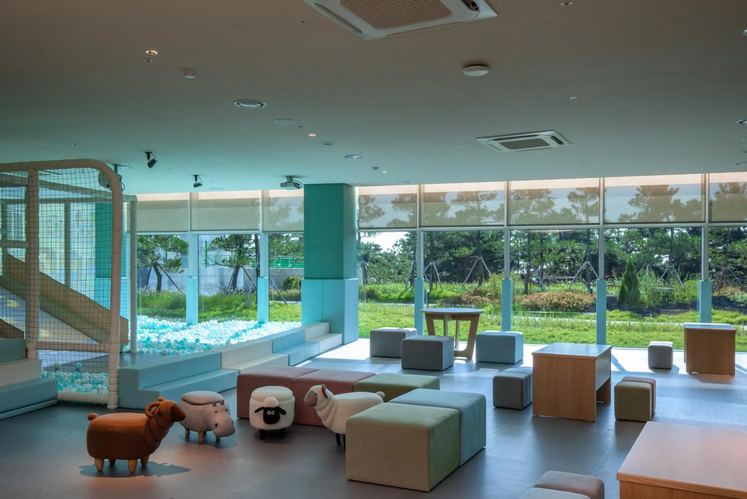 Kids's club in Hotel Tops 10