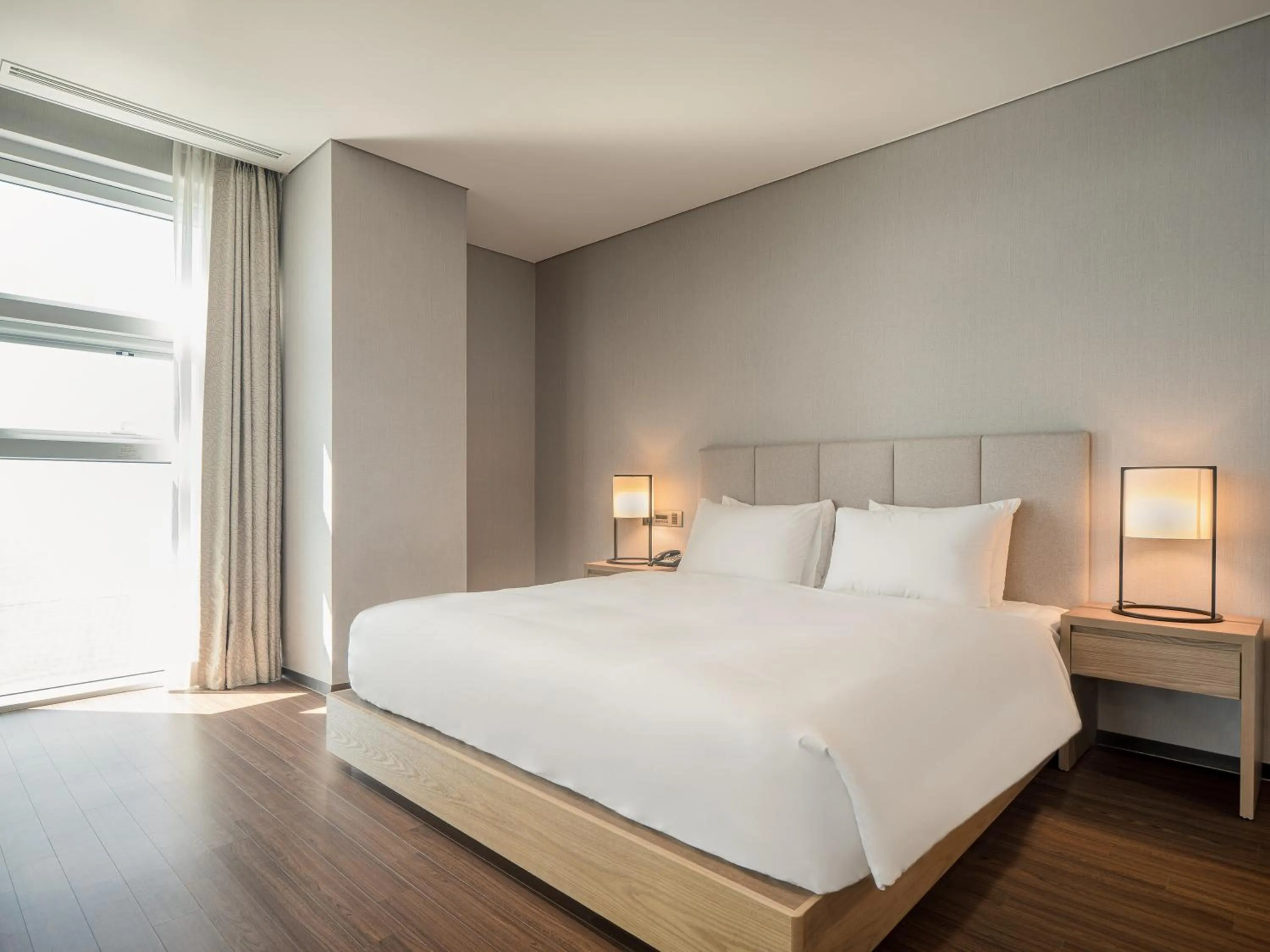 Bed in Hotel Tops 10