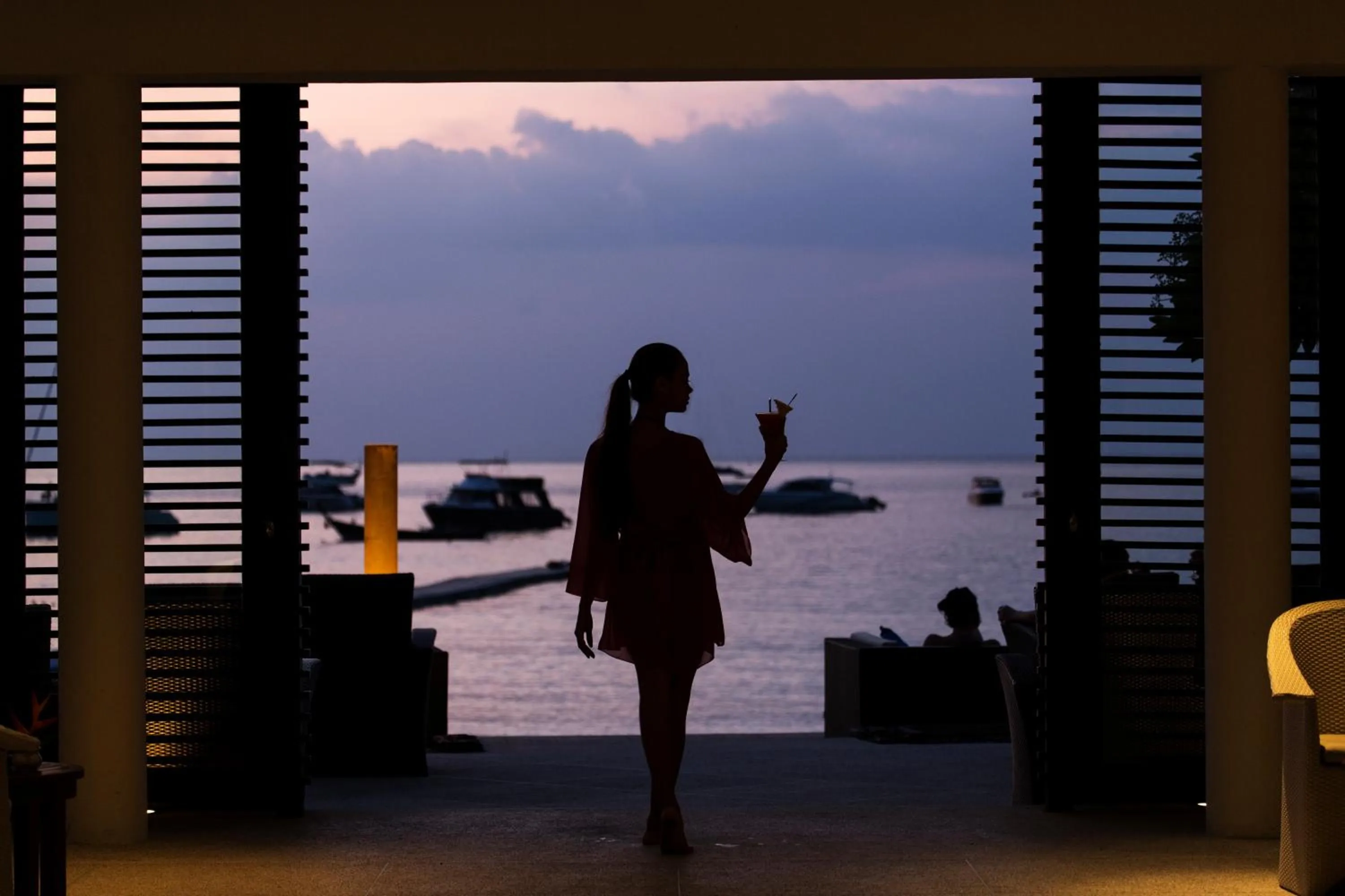 Lounge or bar in The Racha