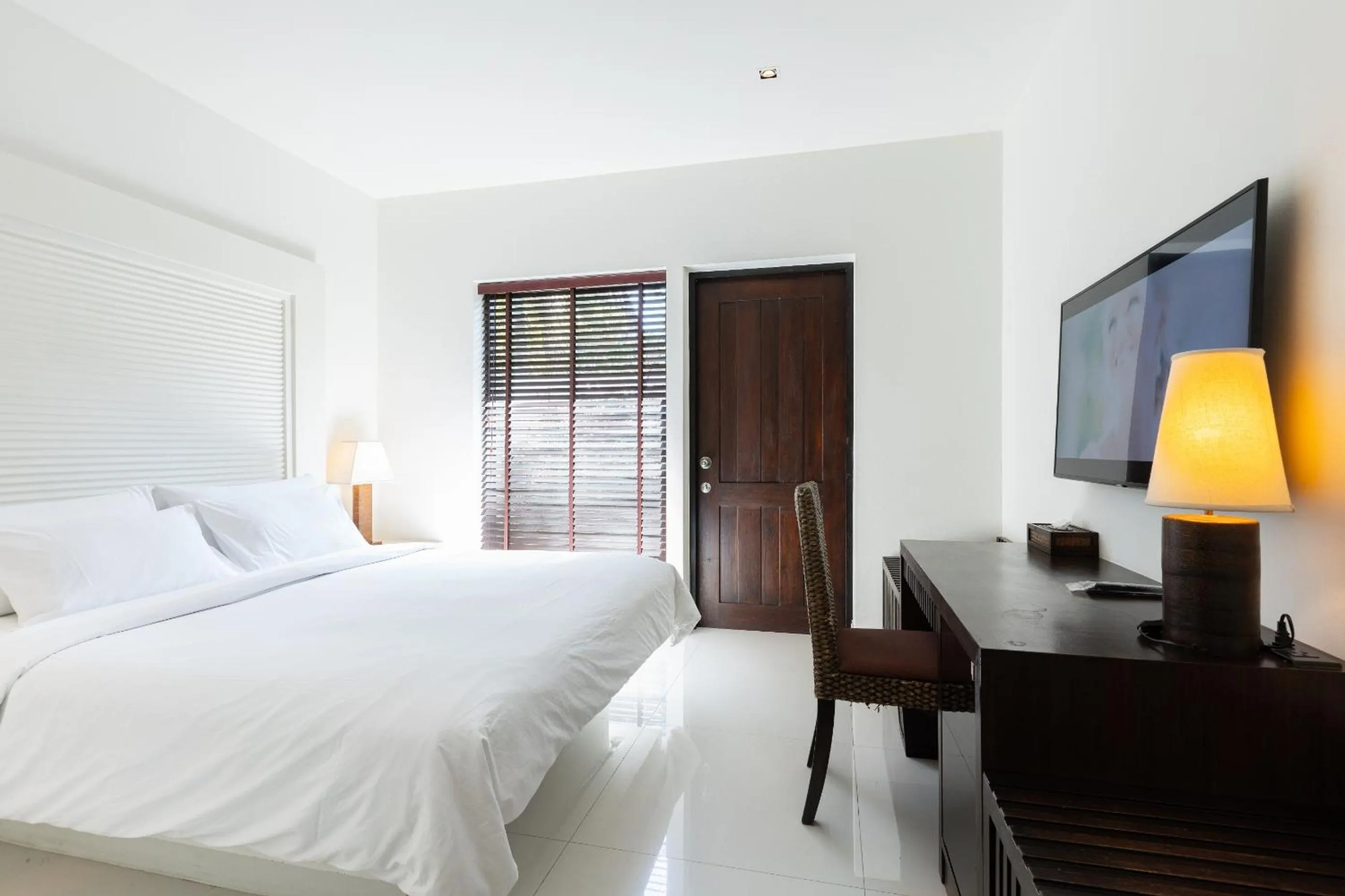 Bedroom, Bed in The Racha