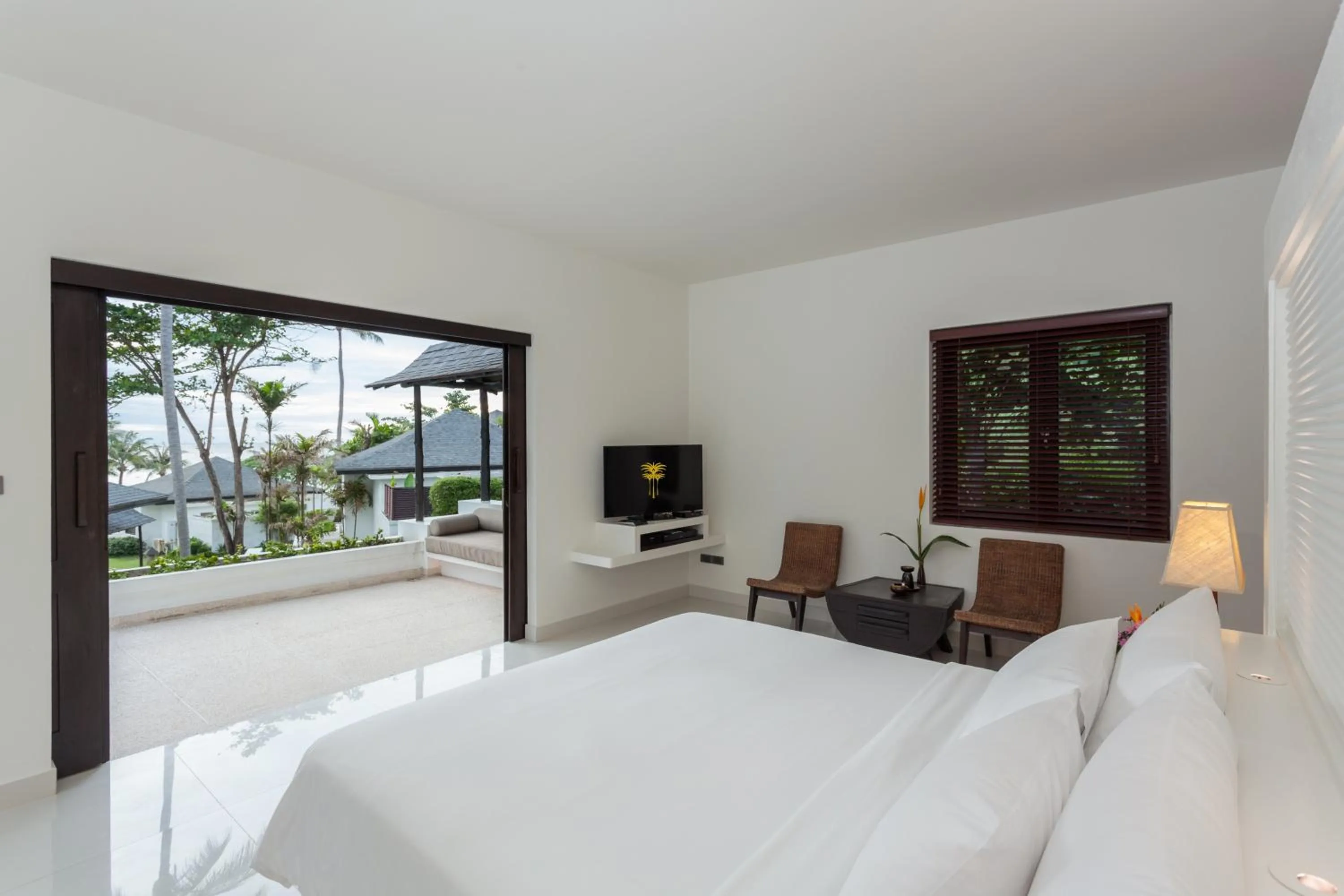 Bedroom, Bed in The Racha