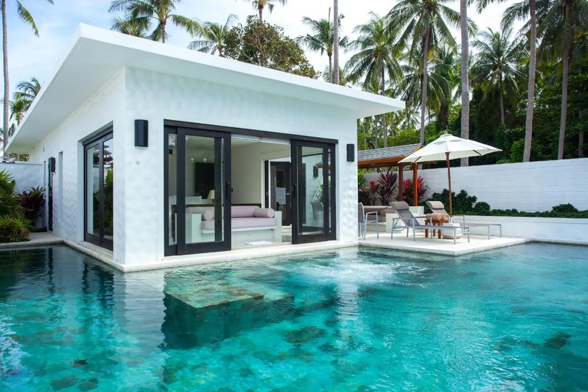 Two-Bedroom Grand Pool Suites in The Racha Two-Bedroom Grand Pool Suites in The Racha