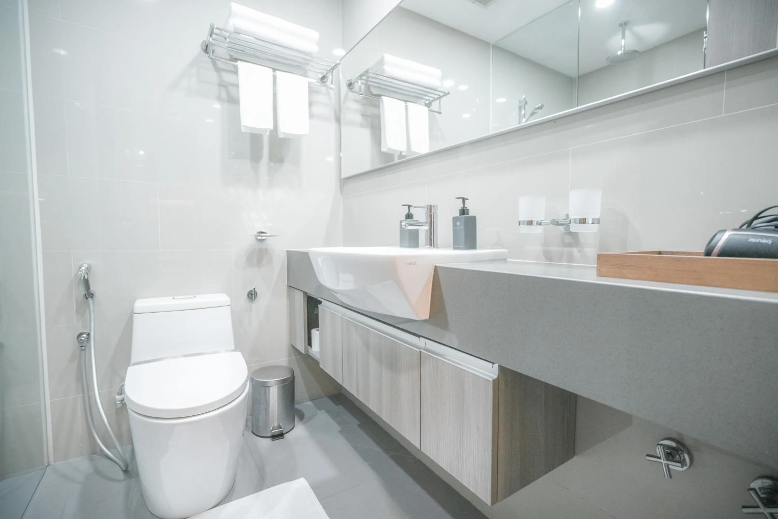 Toilet in Maagiri Hotel